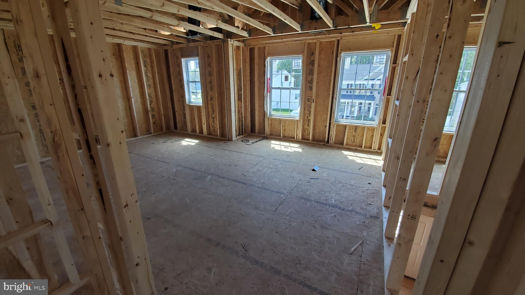 ELIZABETH HILLS - Residential