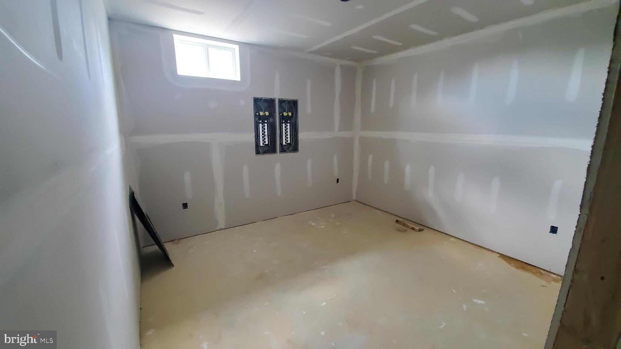 ELIZABETH HILLS - Residential