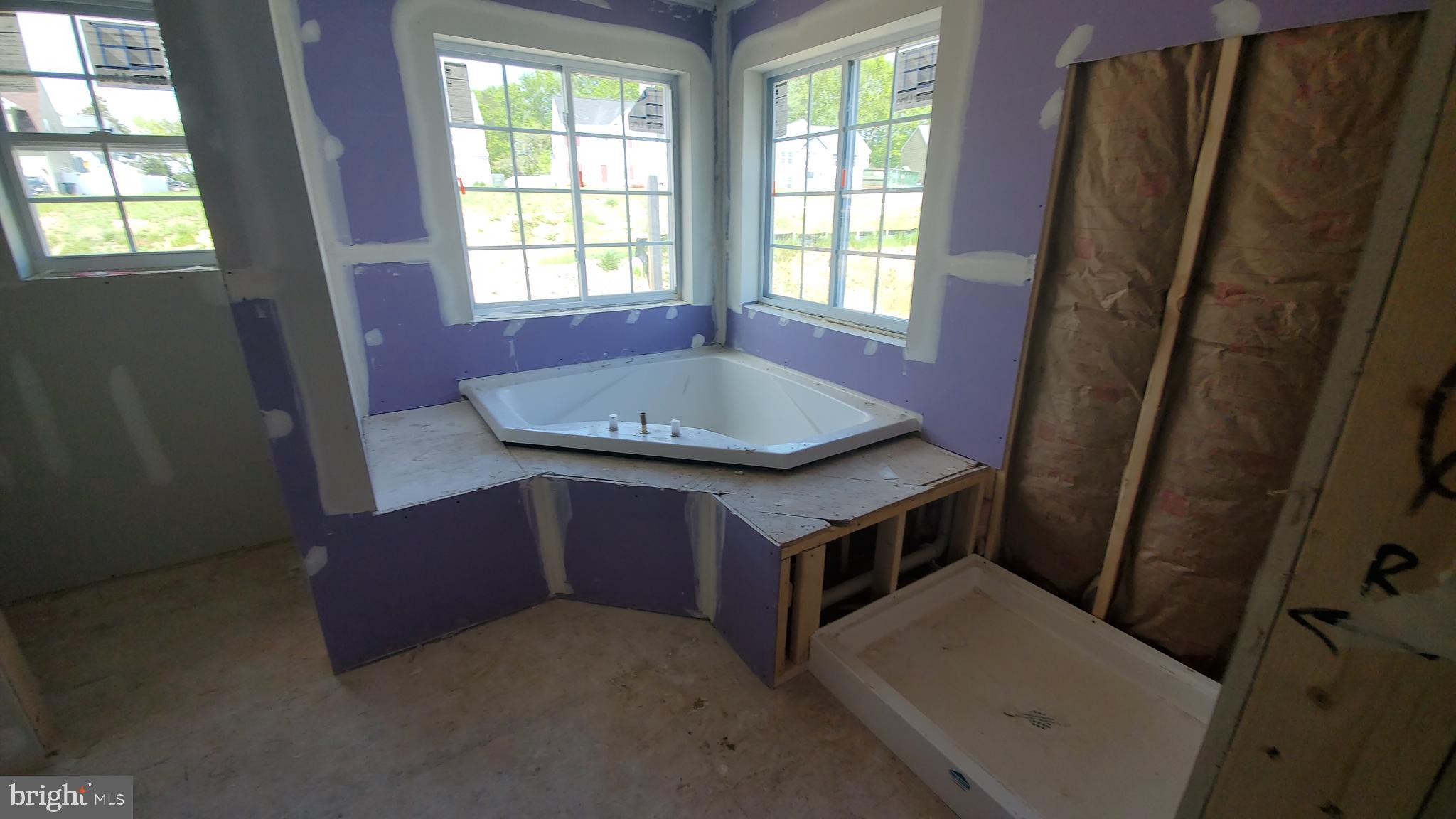 ELIZABETH HILLS - Residential