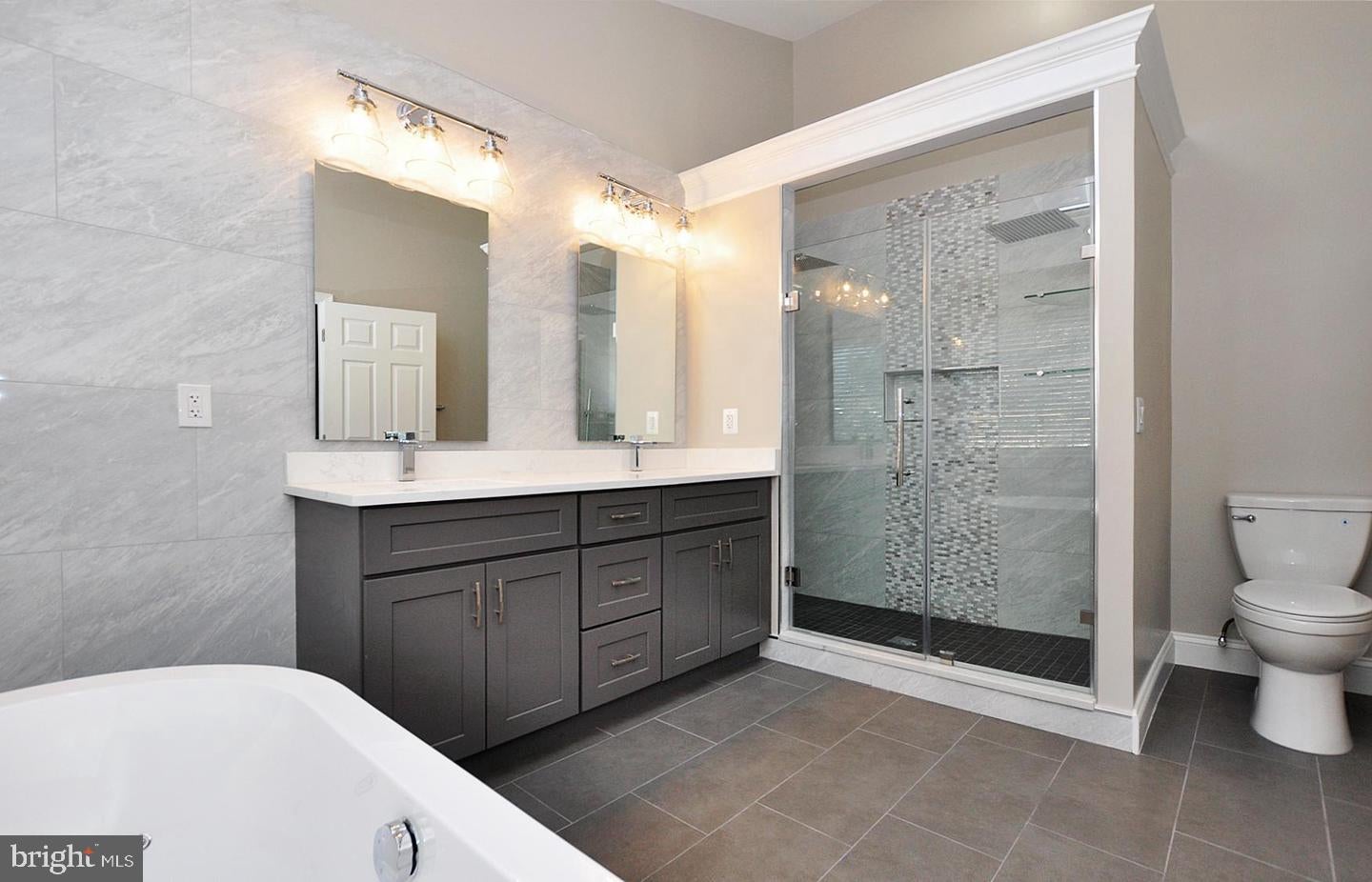 5507 EDSON LANE