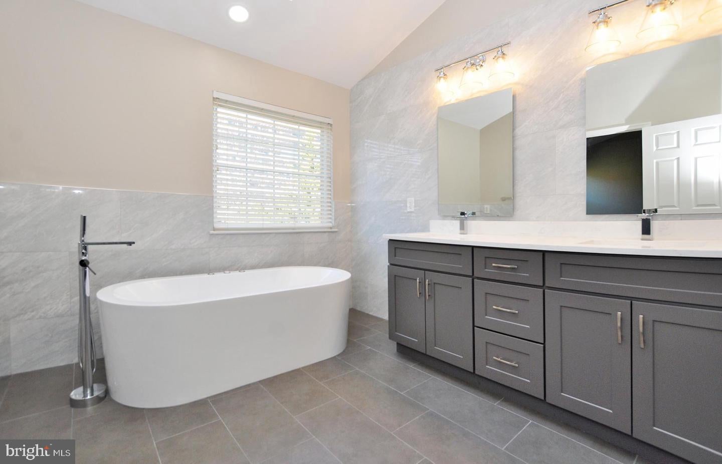 5507 EDSON LANE