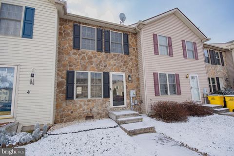 11 COLOSSIANS COURT INWOOD WV 25428