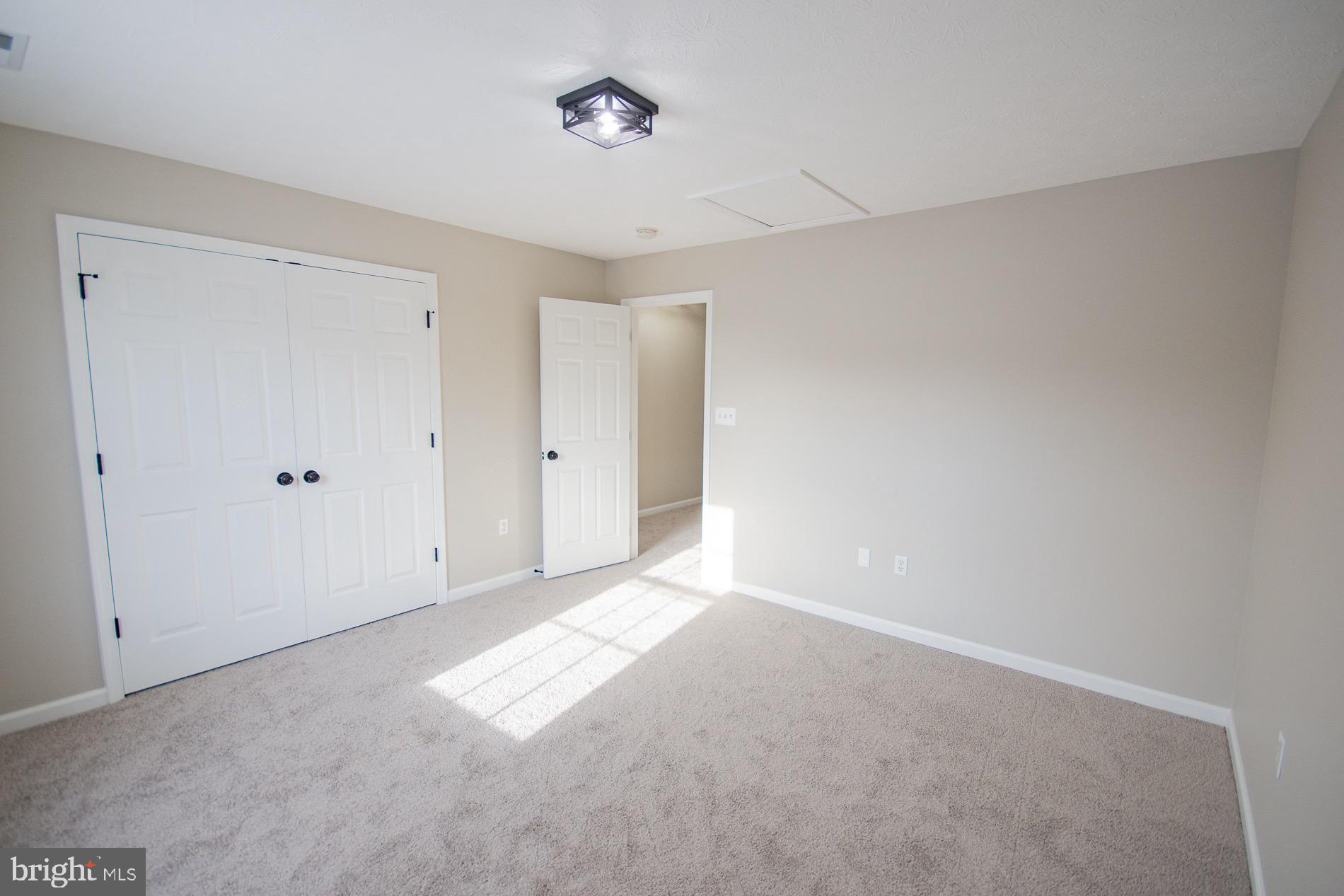 TABLER STATION MANOR - Residential