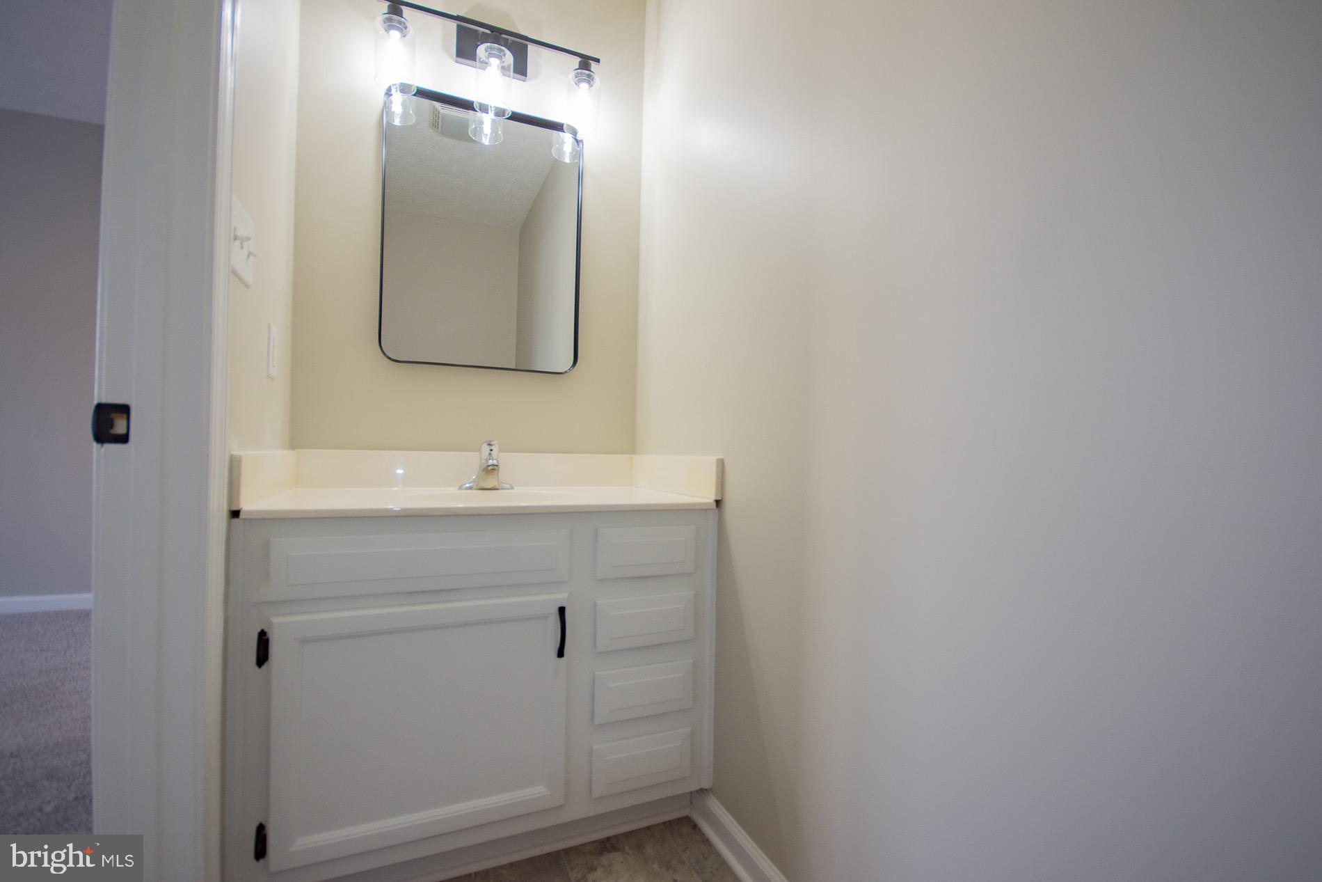 TABLER STATION MANOR - Residential