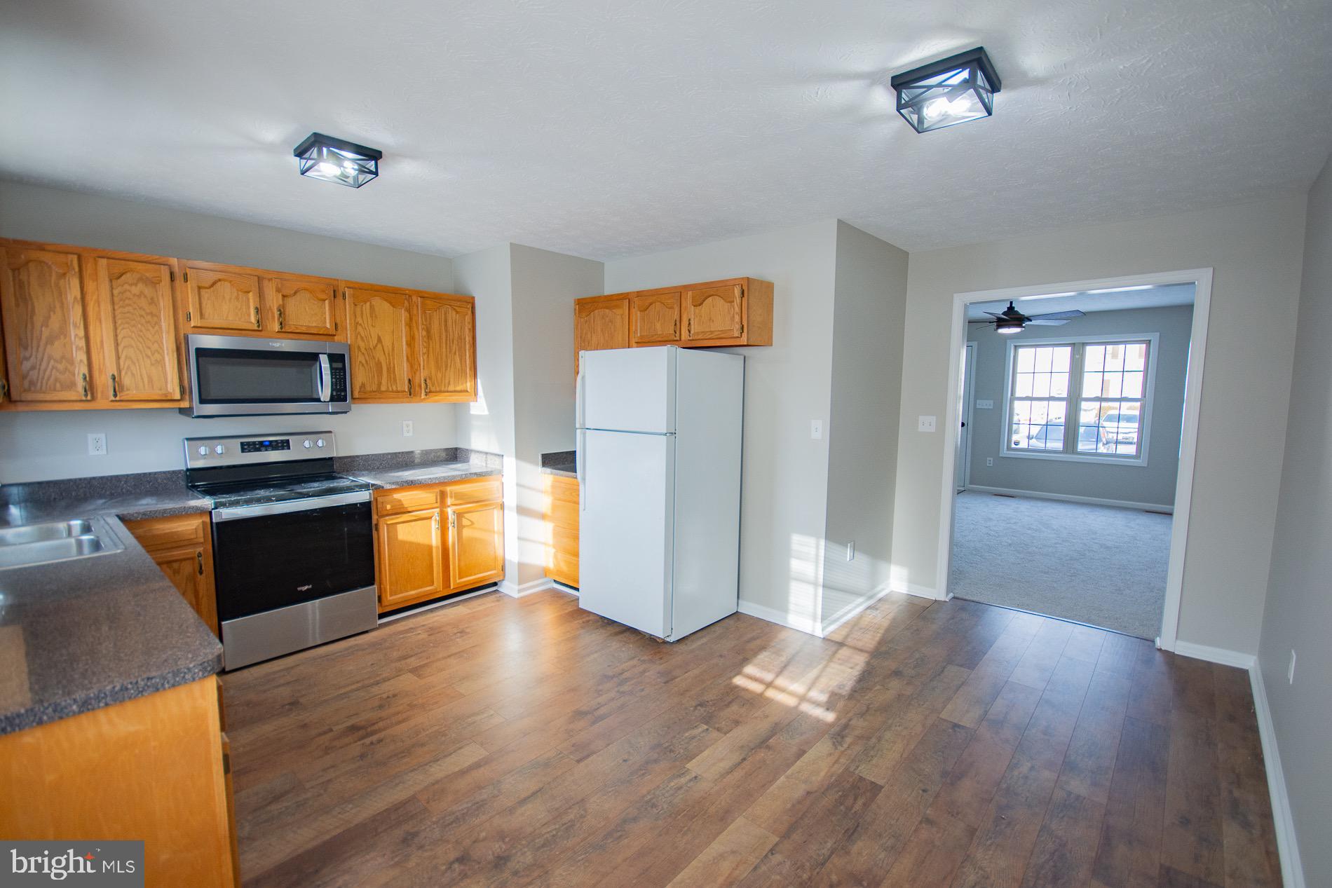 TABLER STATION MANOR - Residential