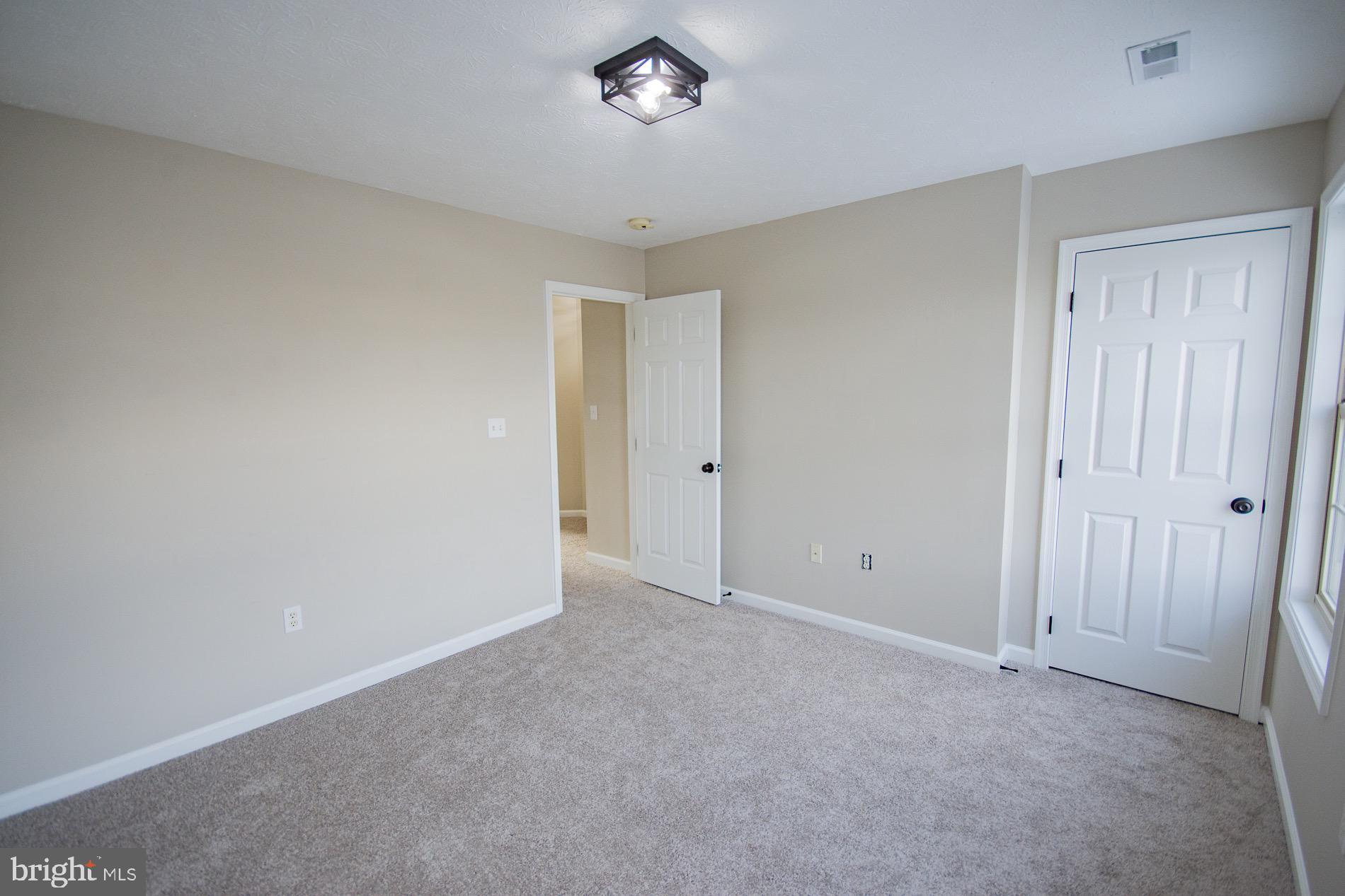 TABLER STATION MANOR - Residential