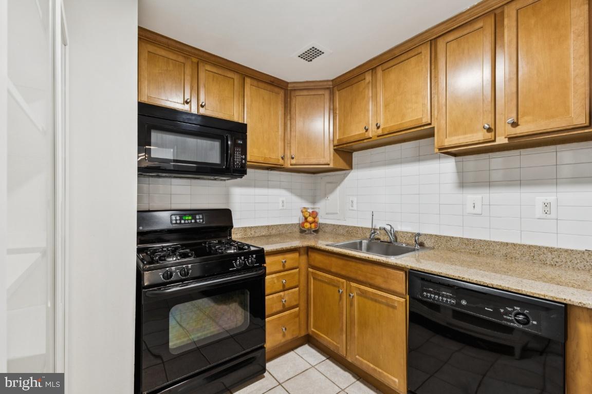 MAIN STREET GREEN - Residential