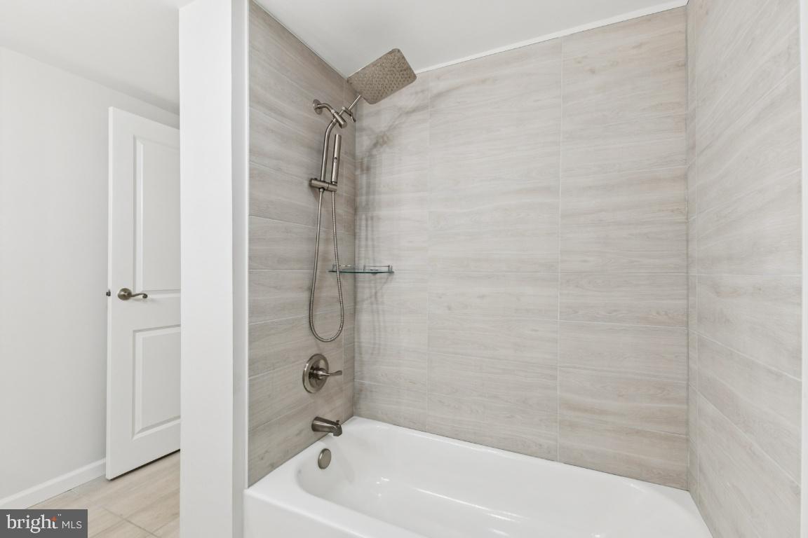 MAIN STREET GREEN - Residential