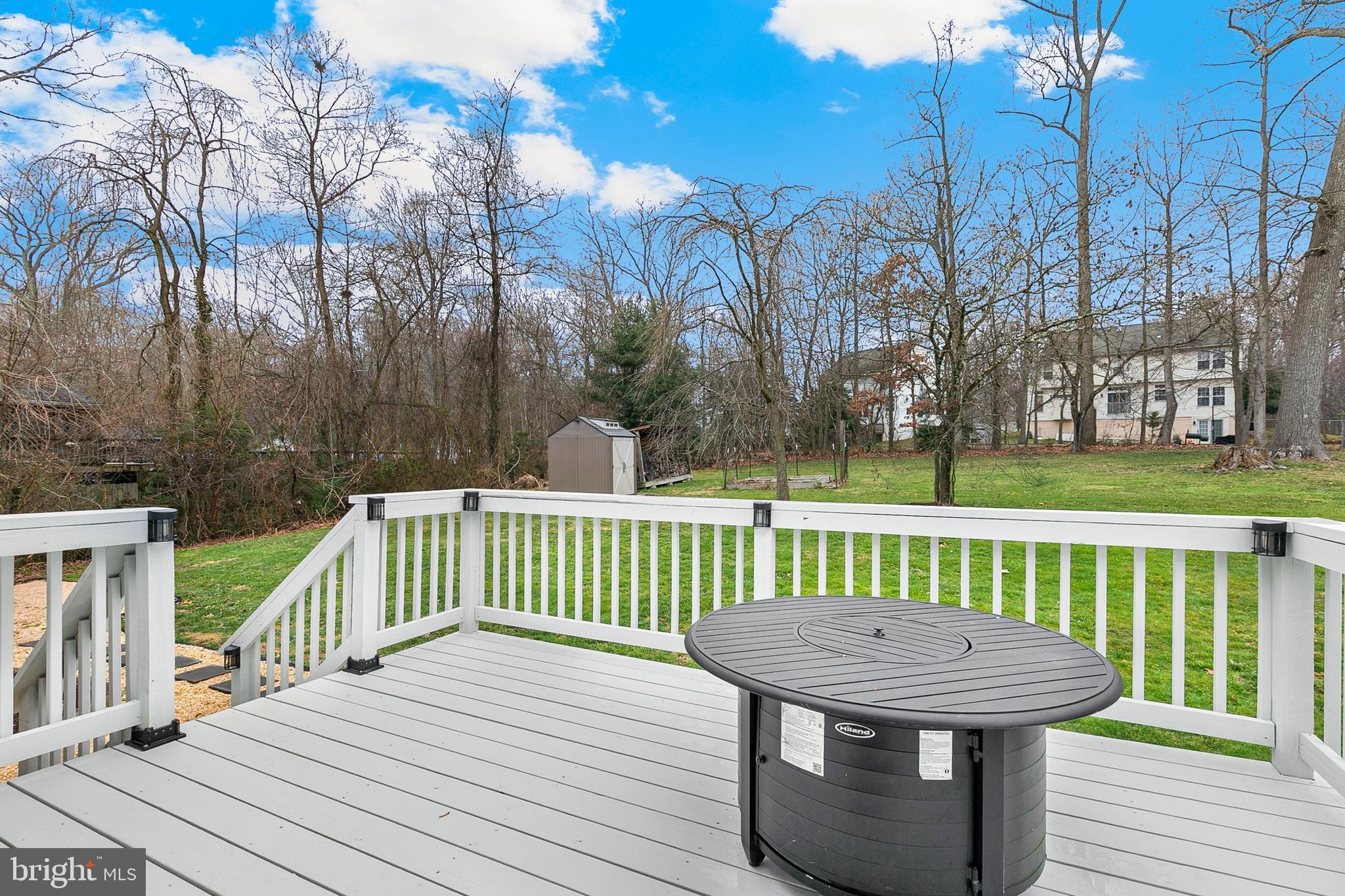 WEST LAUREL ACRES - Residential