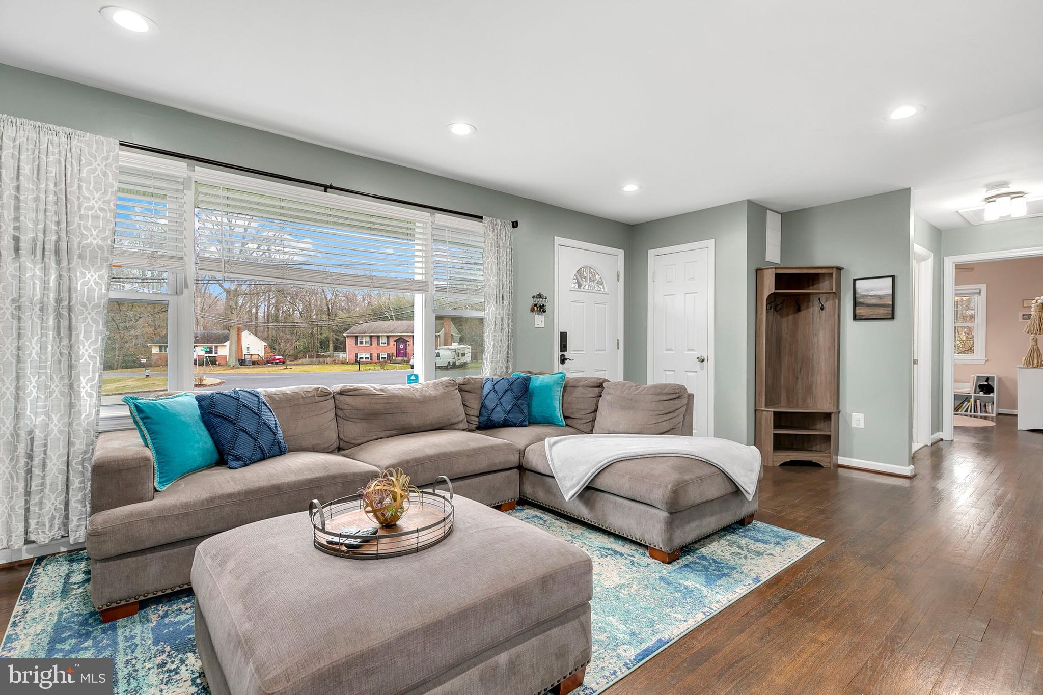 WEST LAUREL ACRES - Residential