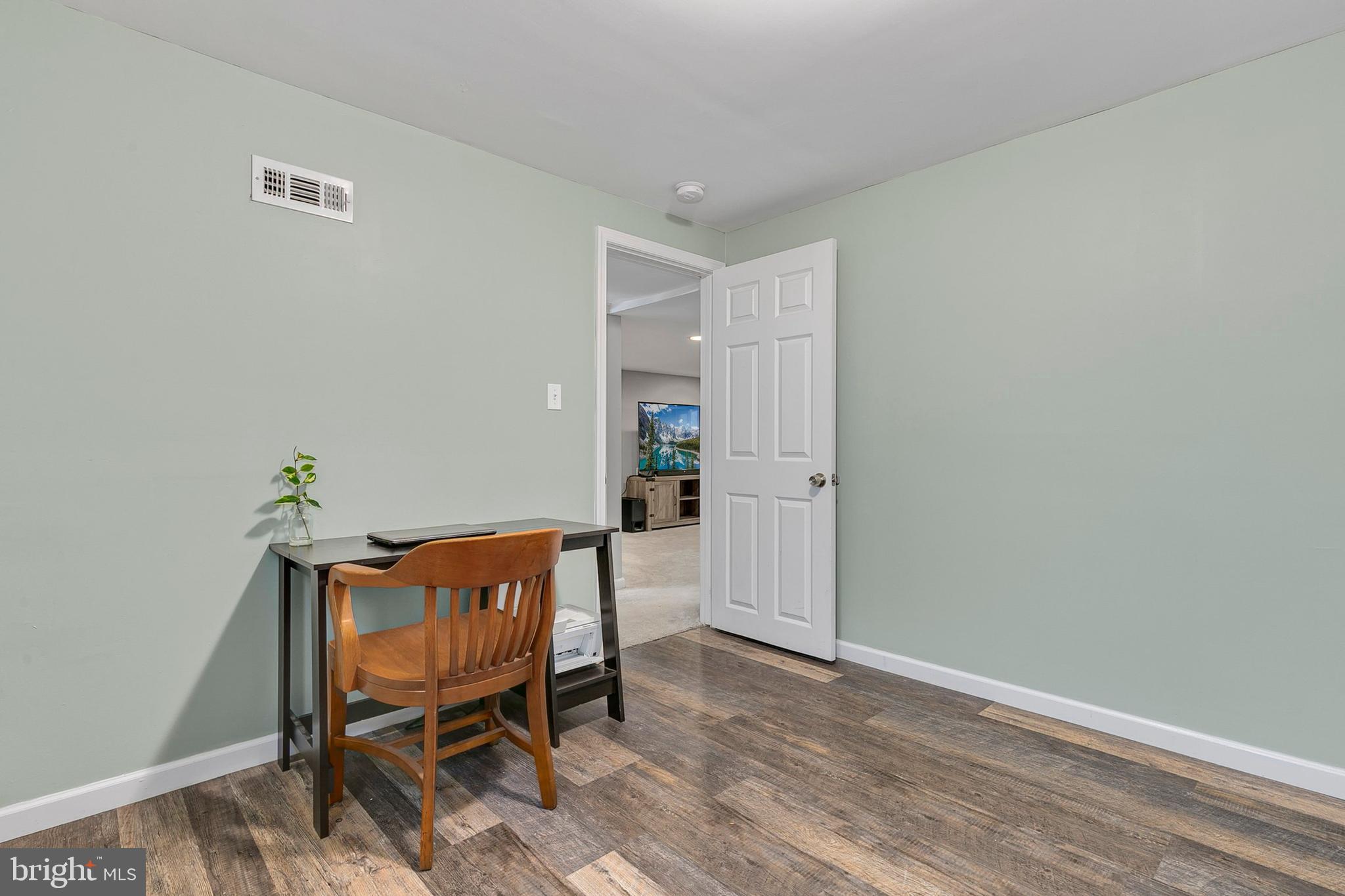 WEST LAUREL ACRES - Residential