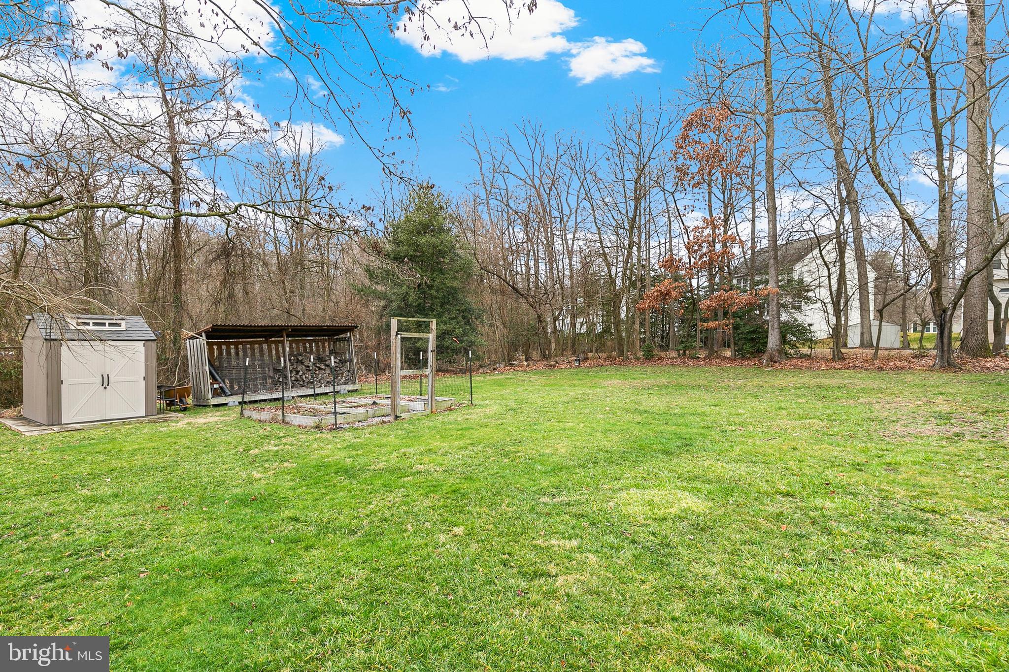 WEST LAUREL ACRES - Residential