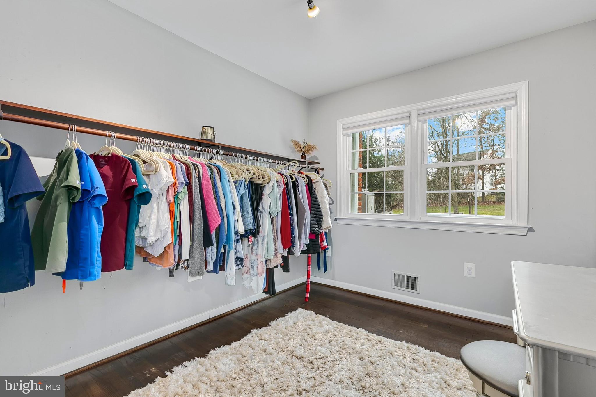 WEST LAUREL ACRES - Residential