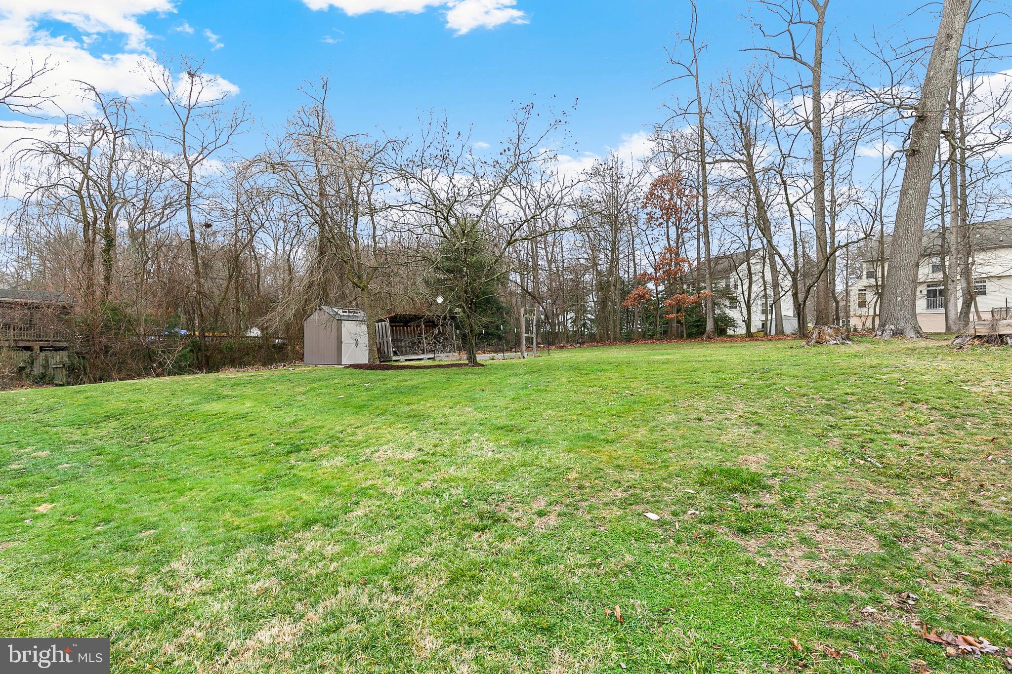 WEST LAUREL ACRES - Residential