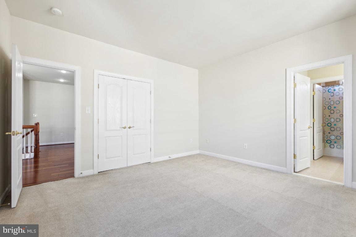 NEW BRISTOW VILLAGE - Residential