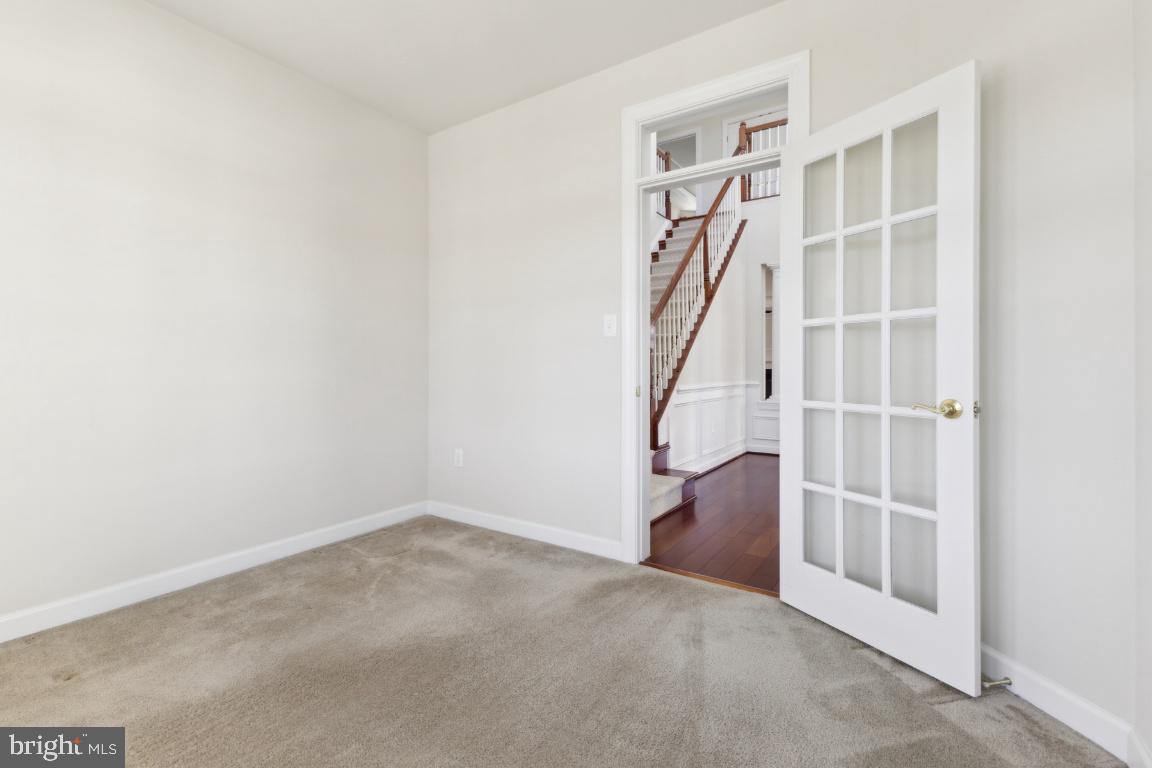 NEW BRISTOW VILLAGE - Residential