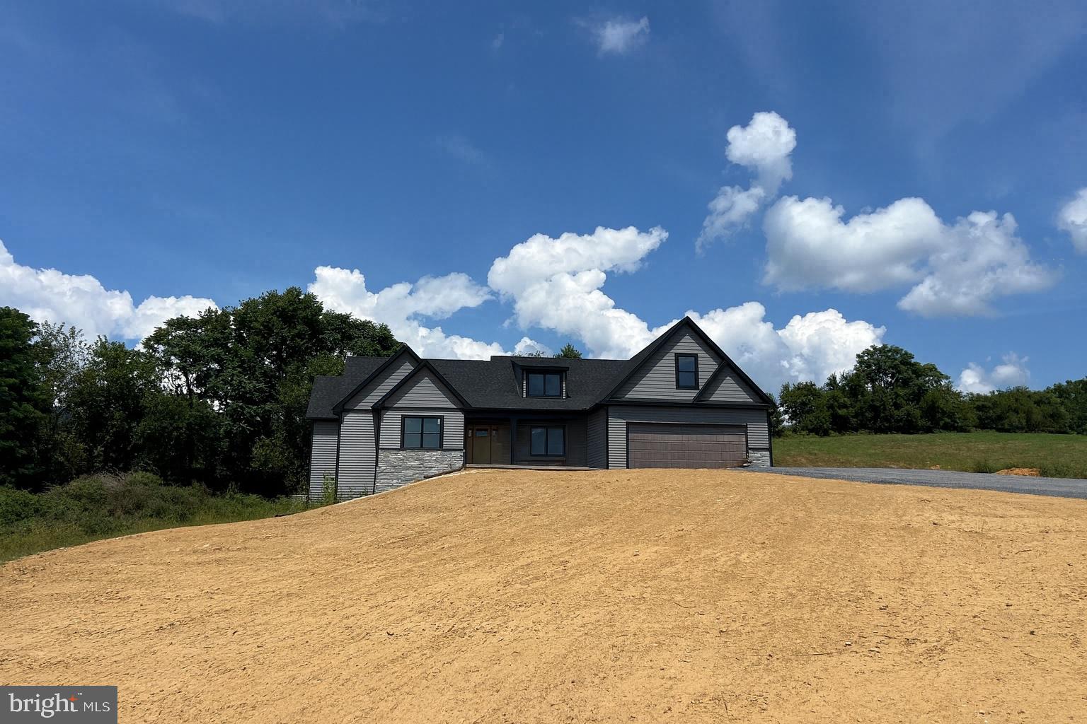 39 FALKIRK DRIVE