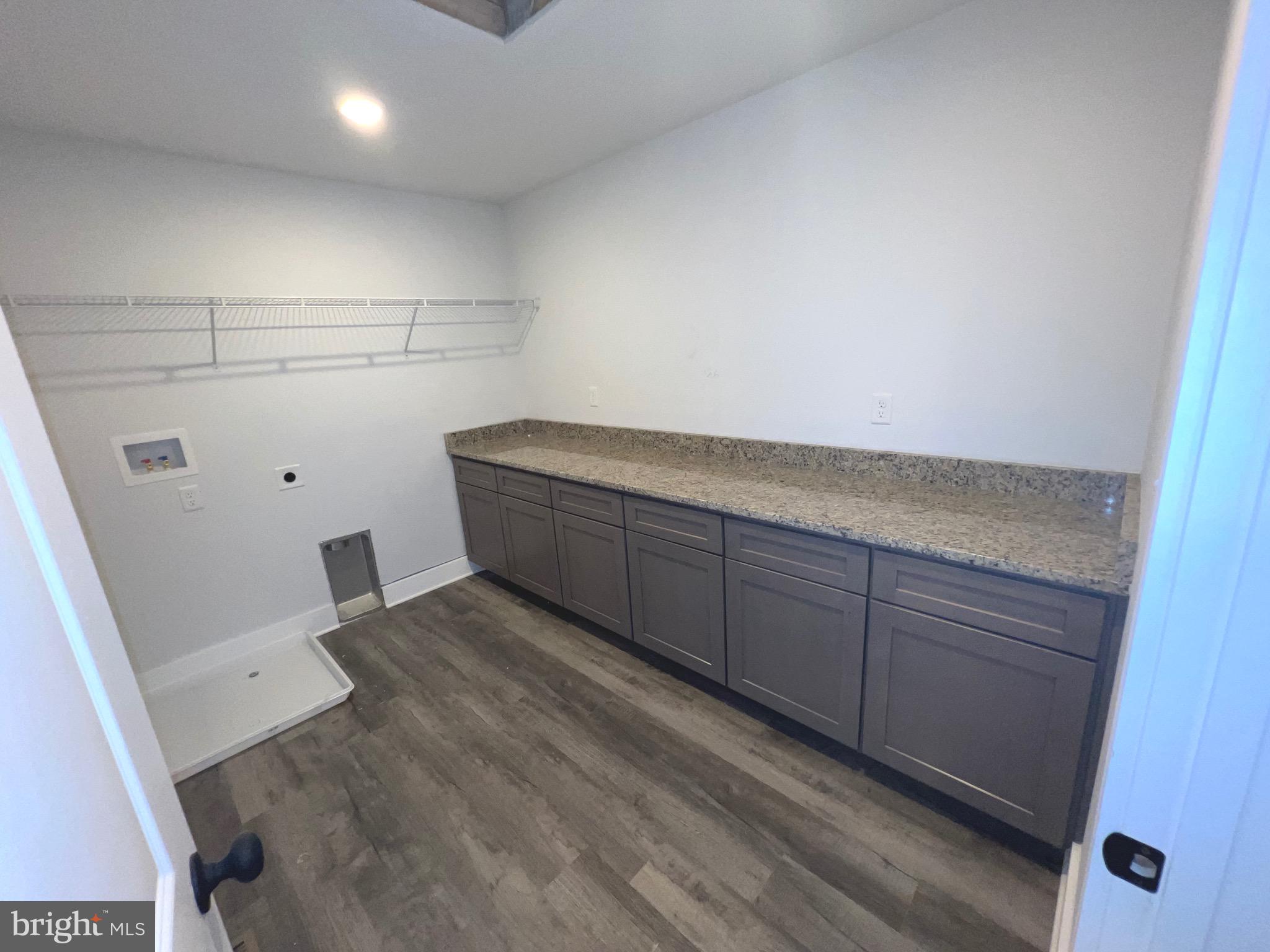 HIGH VIEW ESTATES - Residential