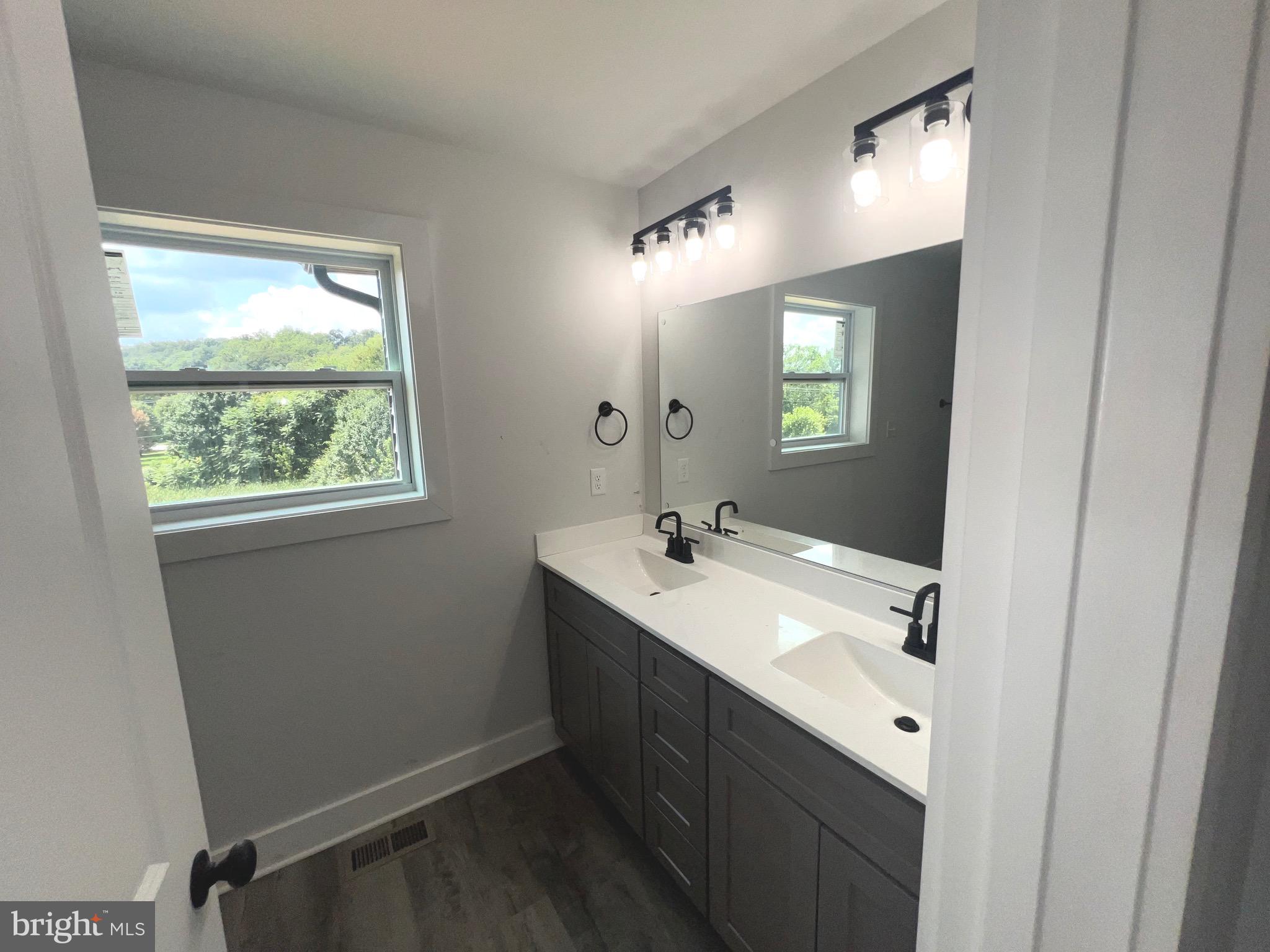 HIGH VIEW ESTATES - Residential