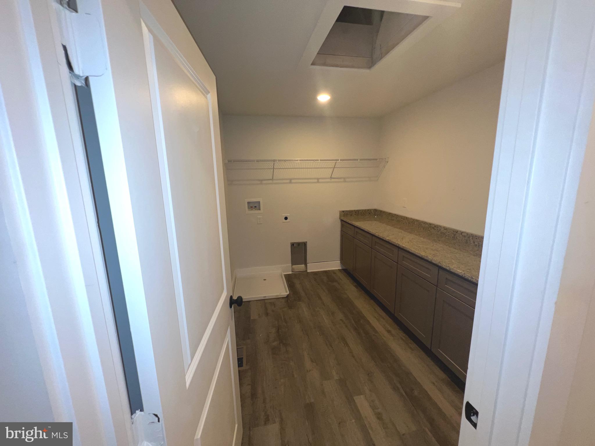 HIGH VIEW ESTATES - Residential