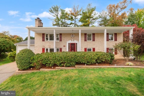 Photo of 2418 Caron Lane, FALLS CHURCH, VA 22043 (MLS # VAFX2345728)