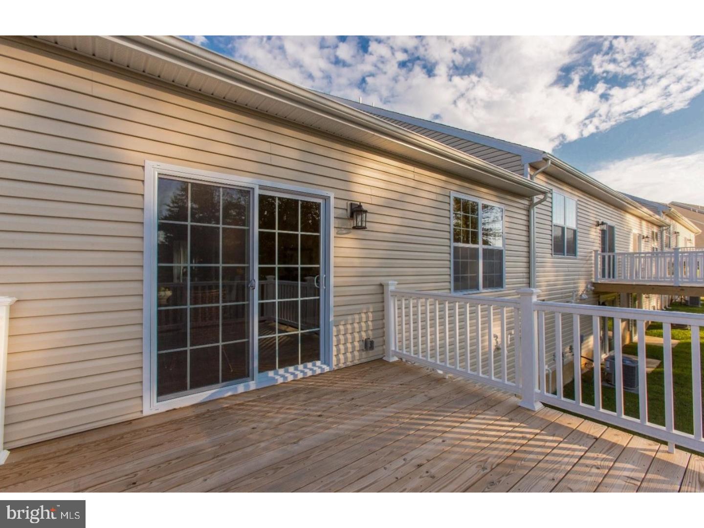 CREEKSIDE VILLAGE - Residential