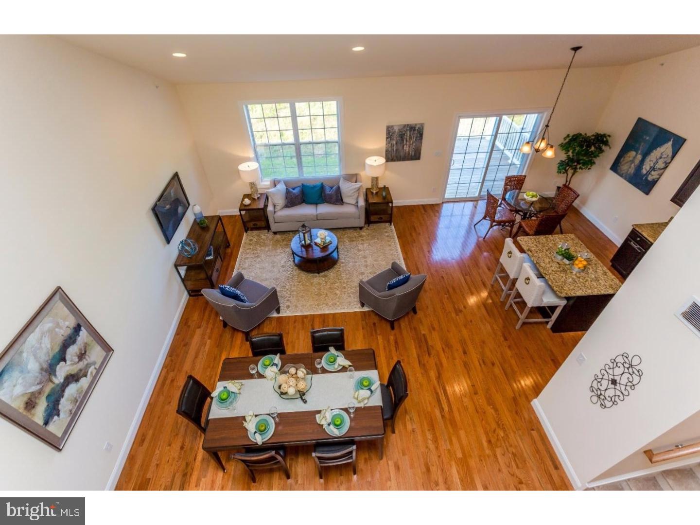 CREEKSIDE VILLAGE - Residential