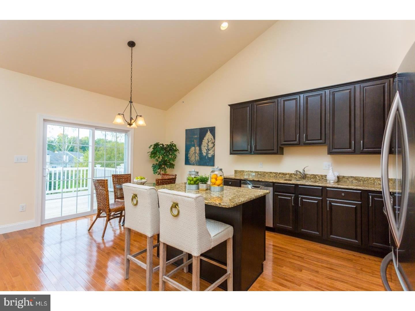 CREEKSIDE VILLAGE - Residential