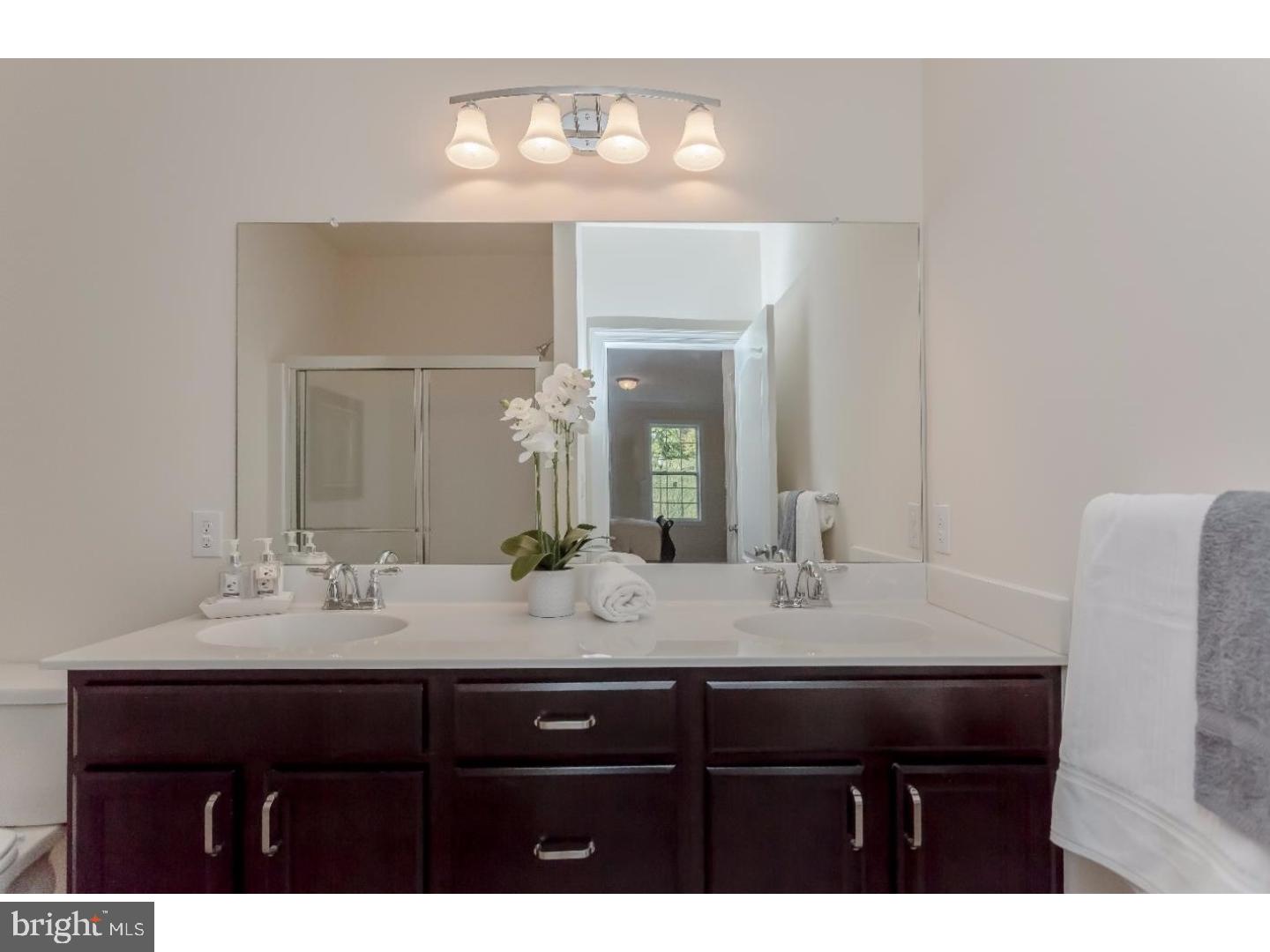 CREEKSIDE VILLAGE - Residential