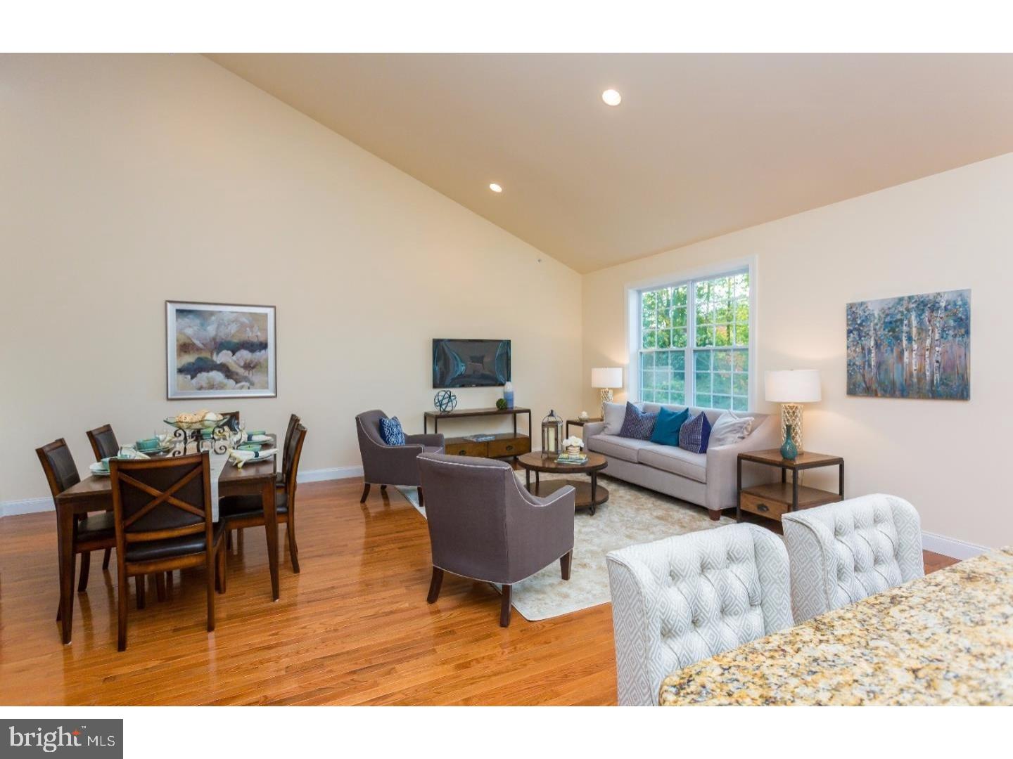 CREEKSIDE VILLAGE - Residential