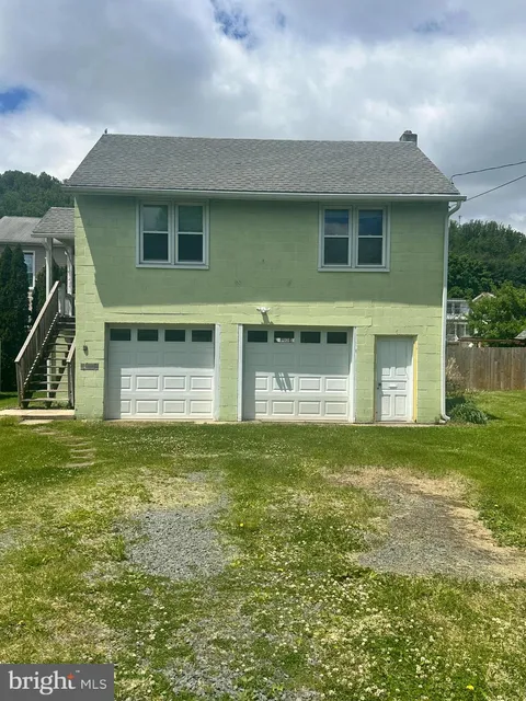 MLS: PABK2072492