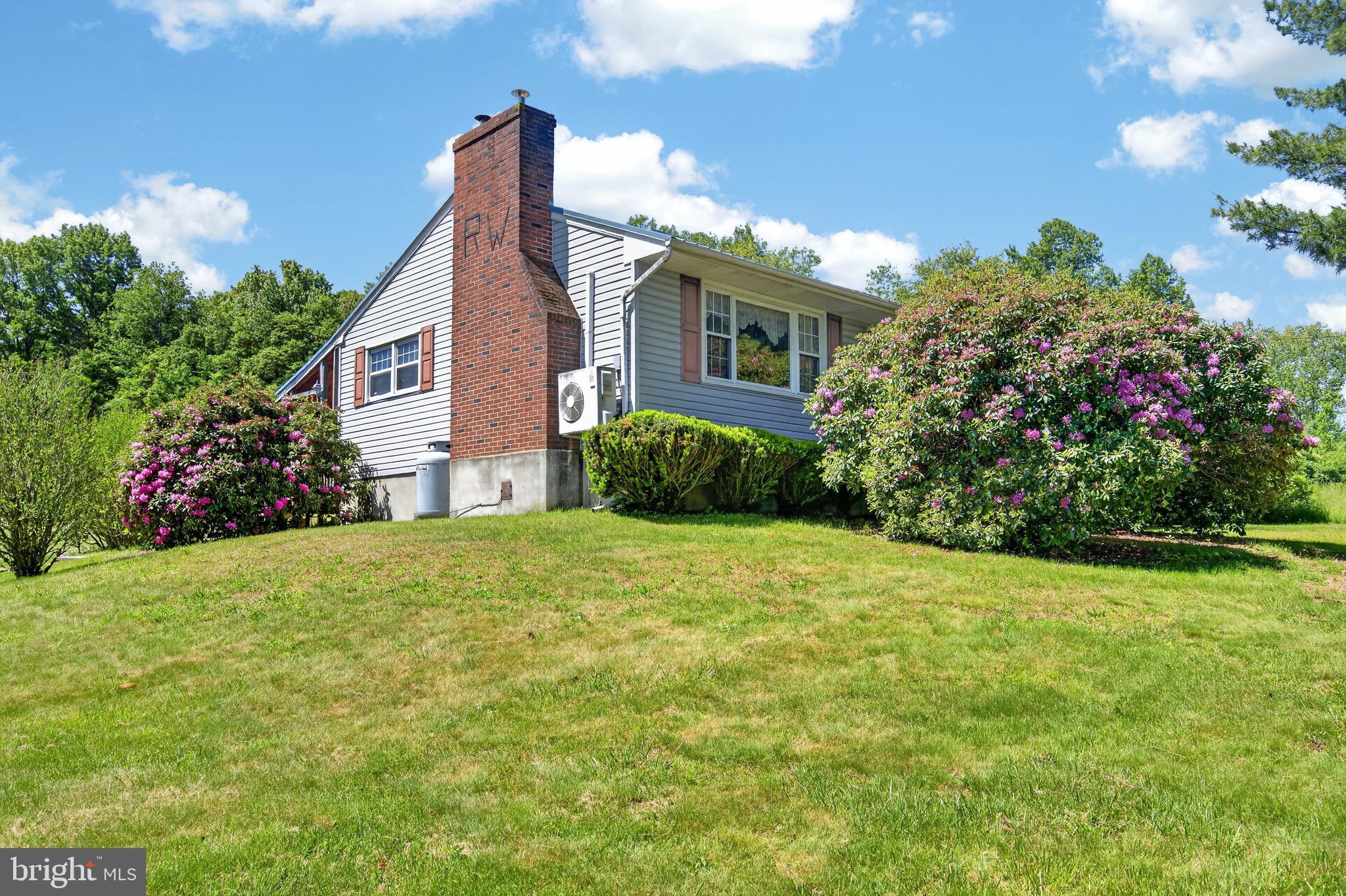 62 STONEY ROAD