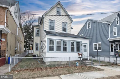 714 Hunter Street, Gloucester City, NJ MLS: NJCD2090502