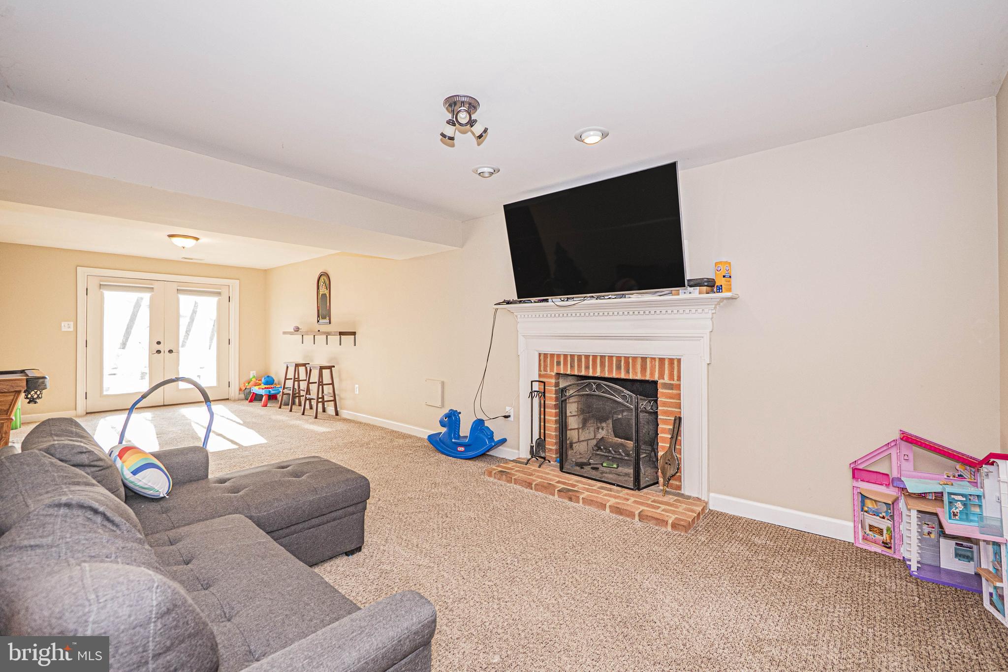 SPRING RIDGE - Residential