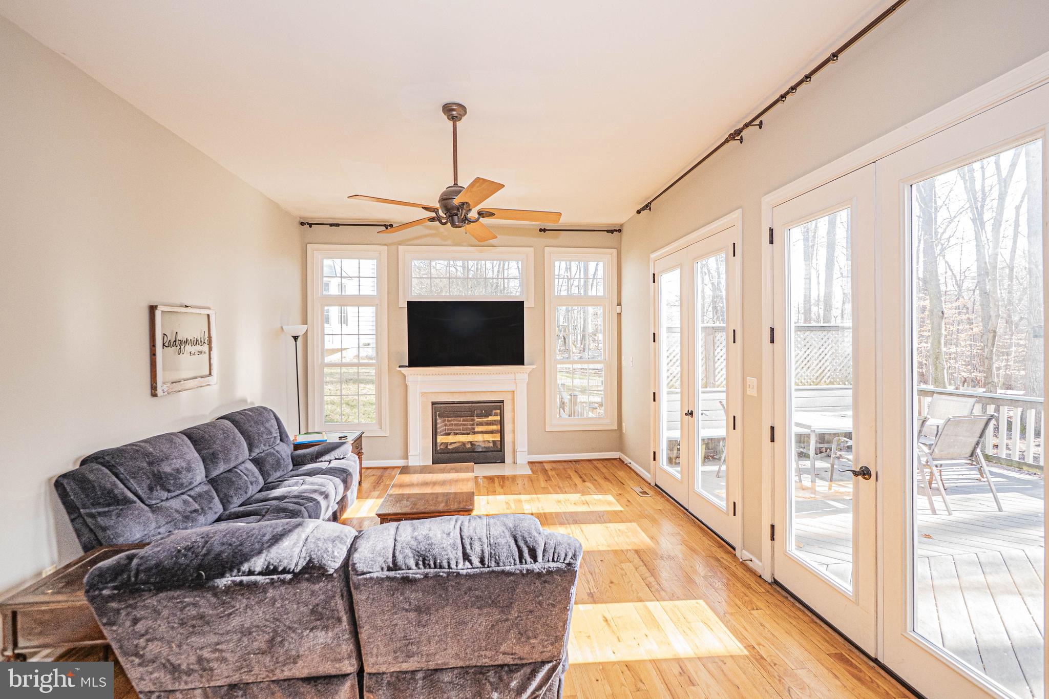 SPRING RIDGE - Residential