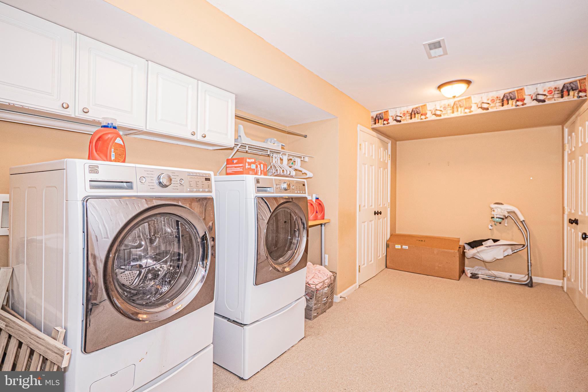 SPRING RIDGE - Residential