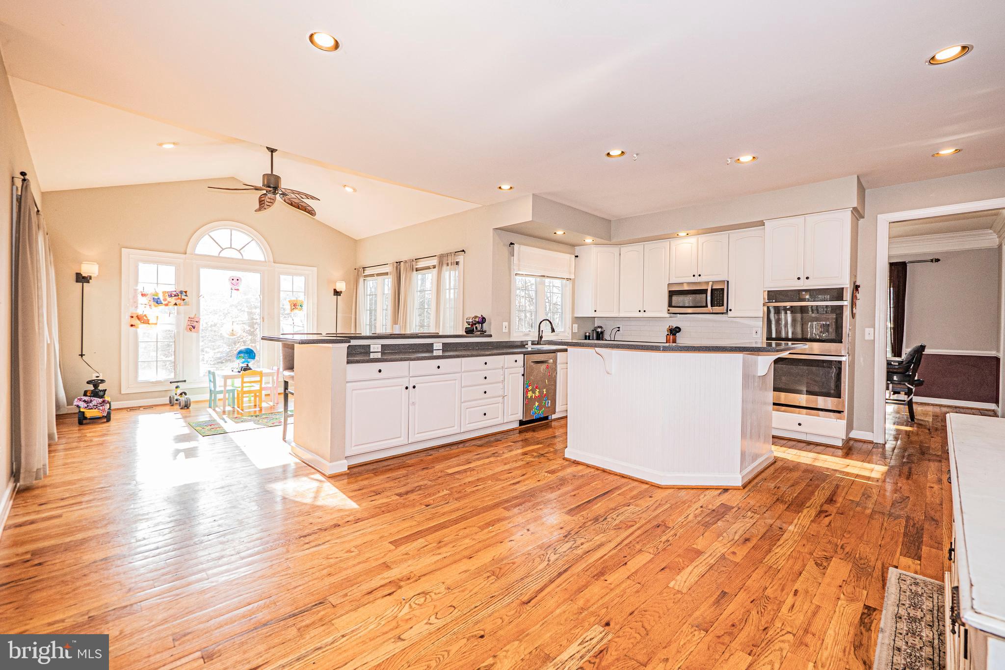 SPRING RIDGE - Residential