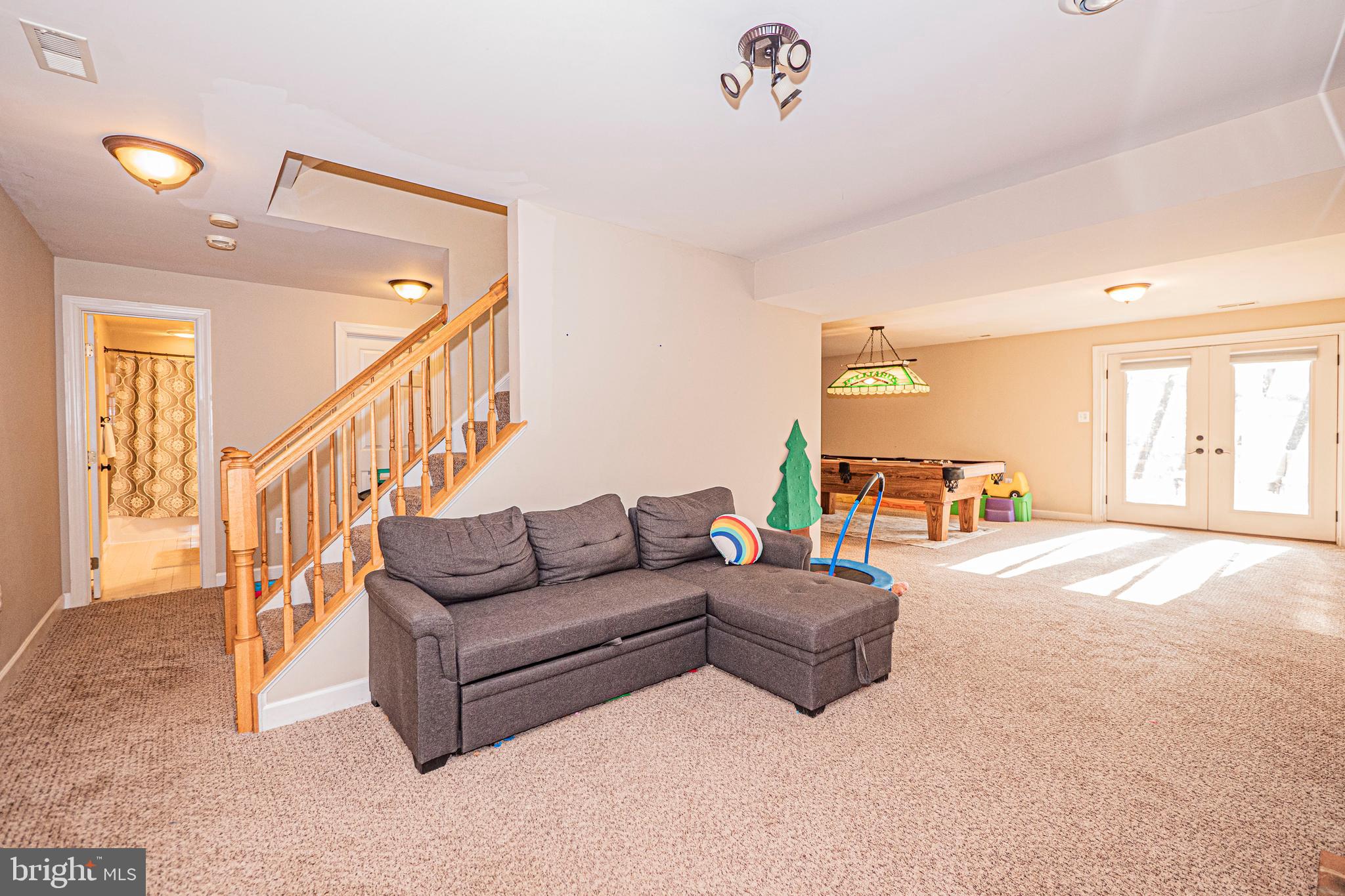 SPRING RIDGE - Residential