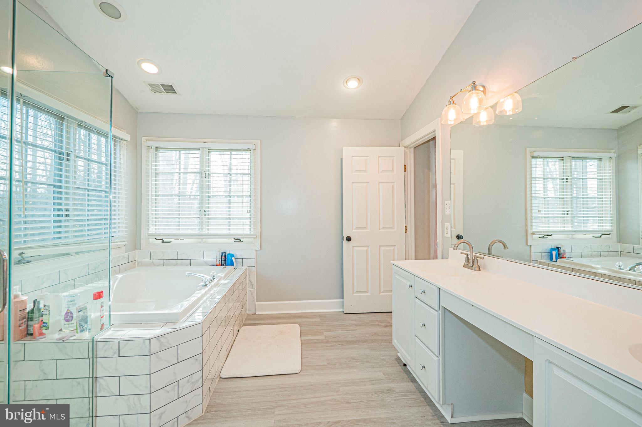 SPRING RIDGE - Residential