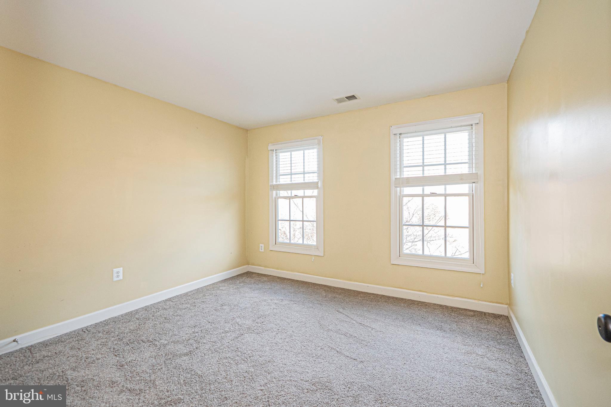 SPRING RIDGE - Residential