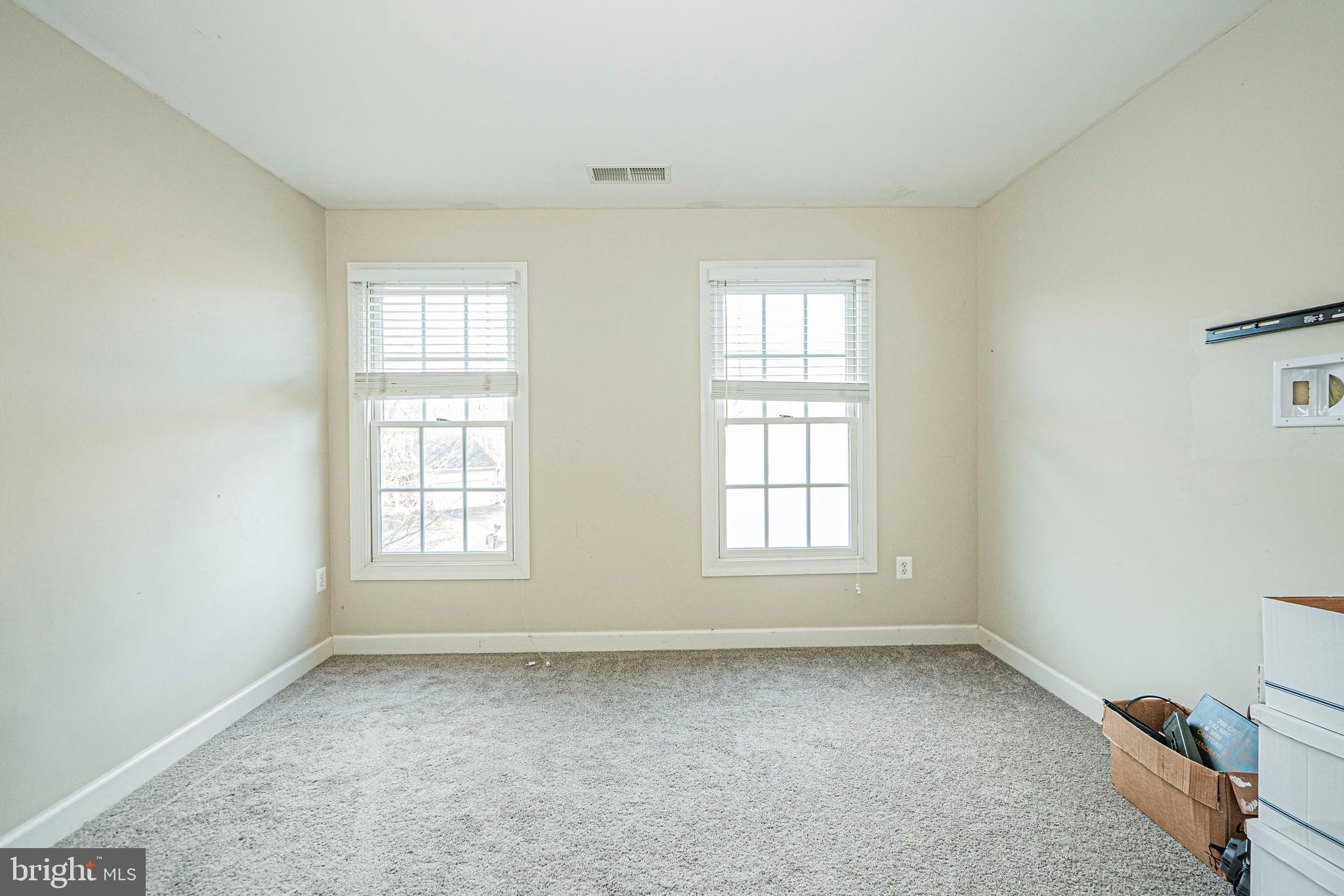 SPRING RIDGE - Residential