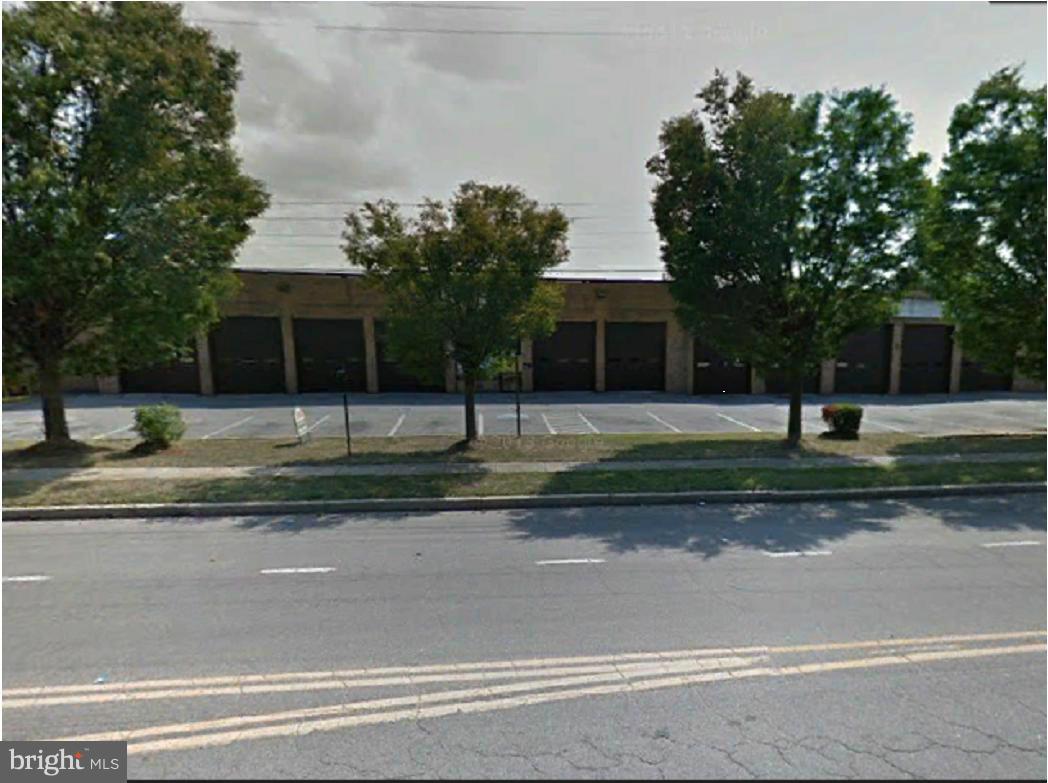 CLINTON SQUARE - Commercial Sale