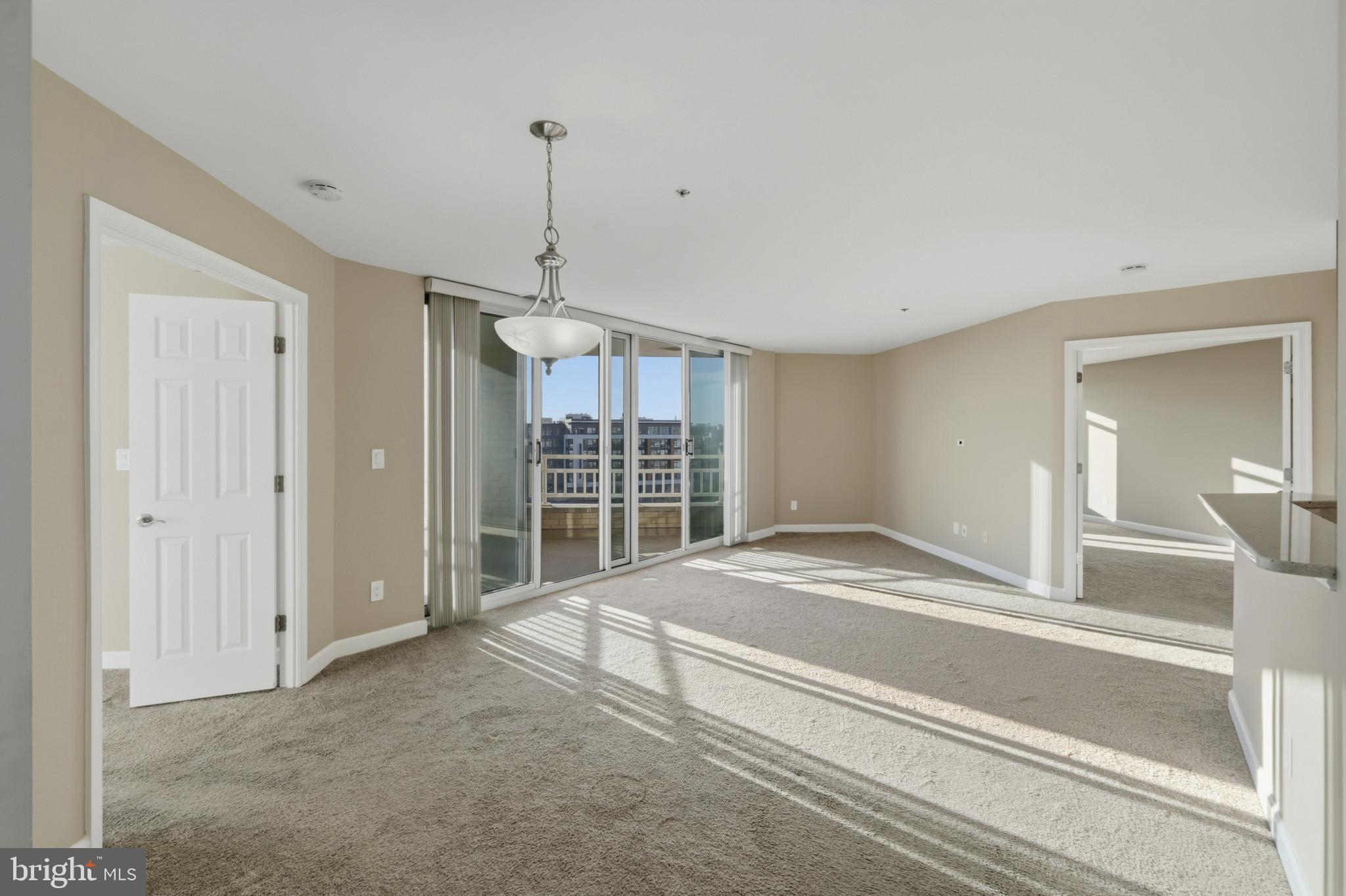 100 HARBORVIEW DRIVE 814