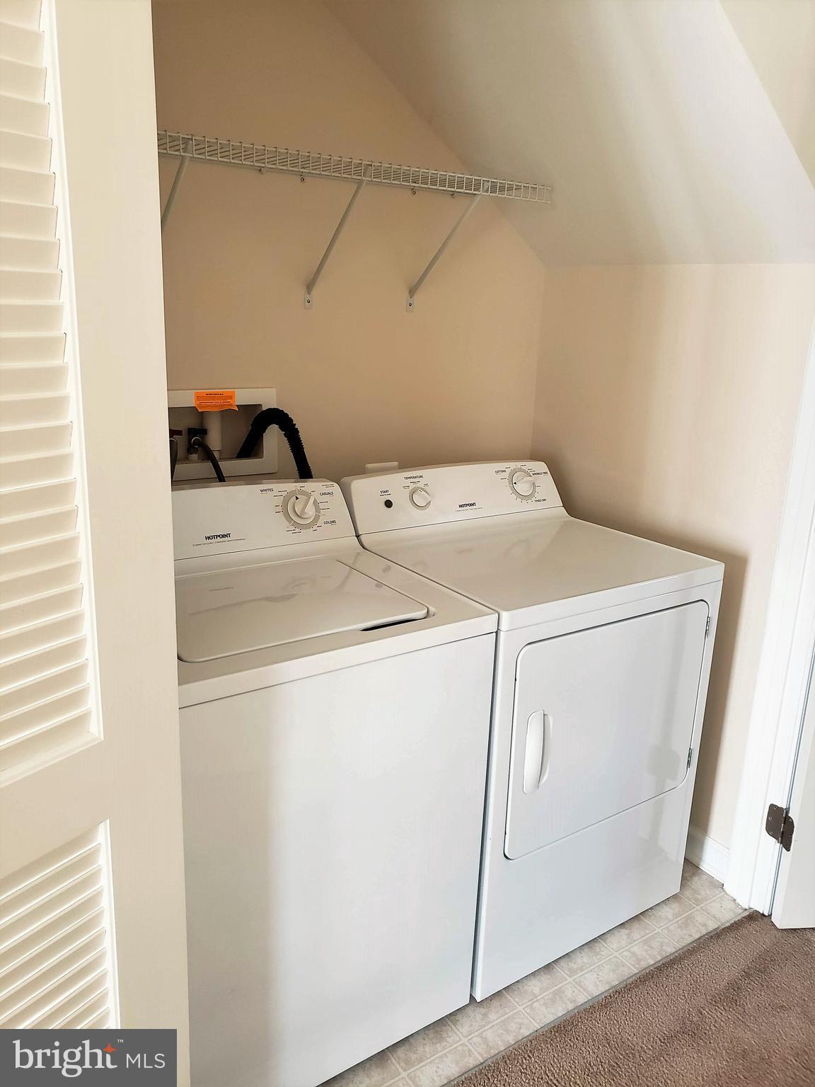 CEDAR COMMONS - Residential