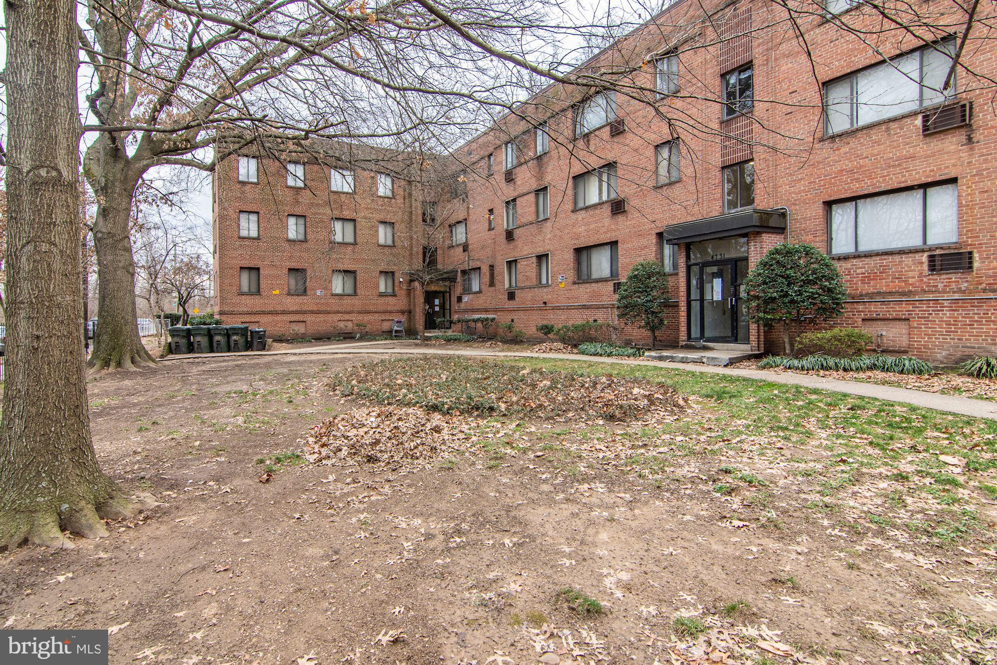 4733 1ST STREET SW 301