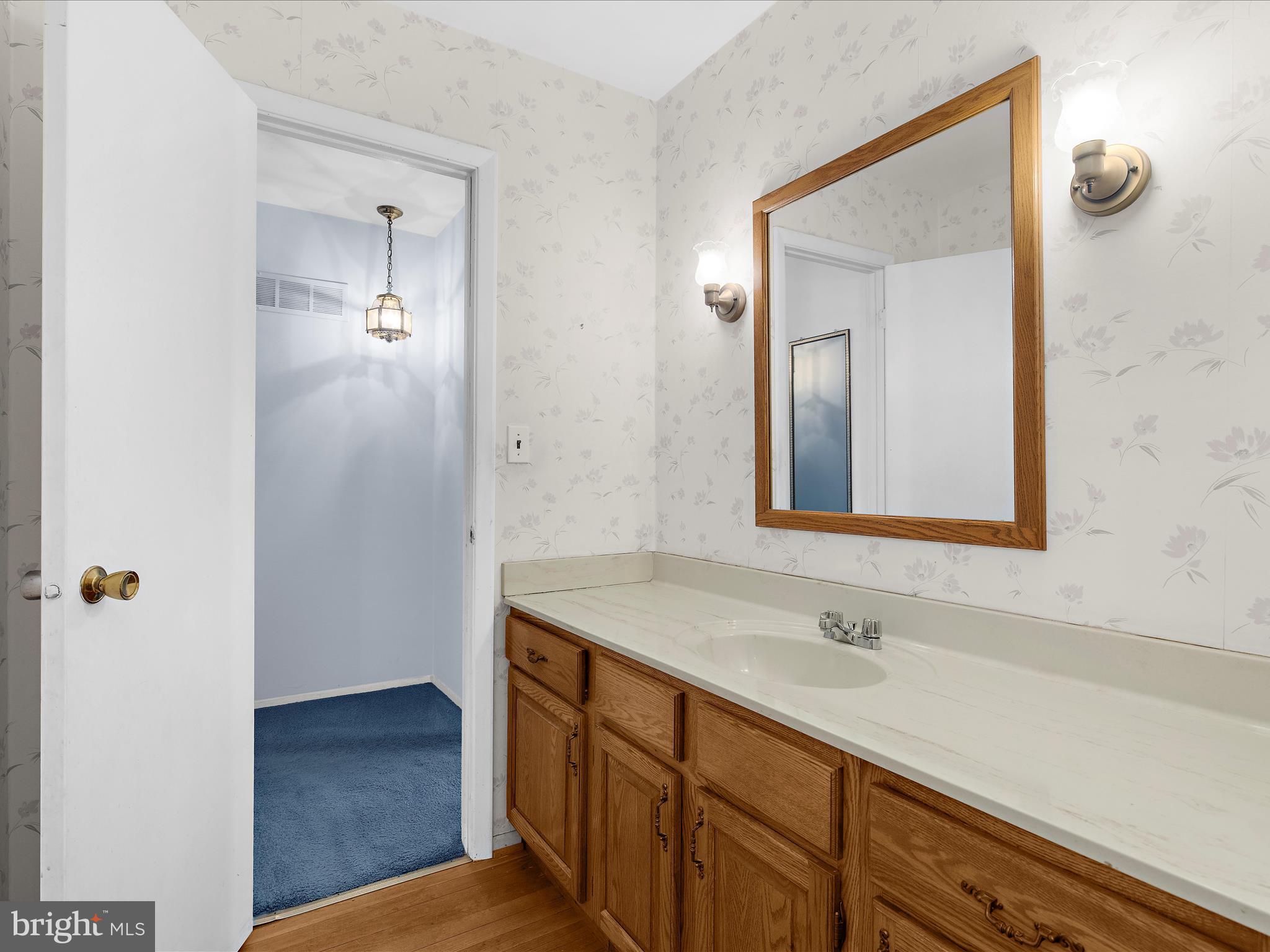 KENSINGTON - Residential