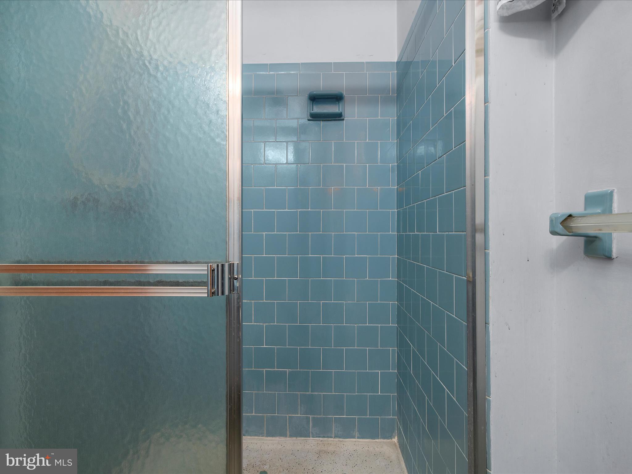 KENSINGTON - Residential