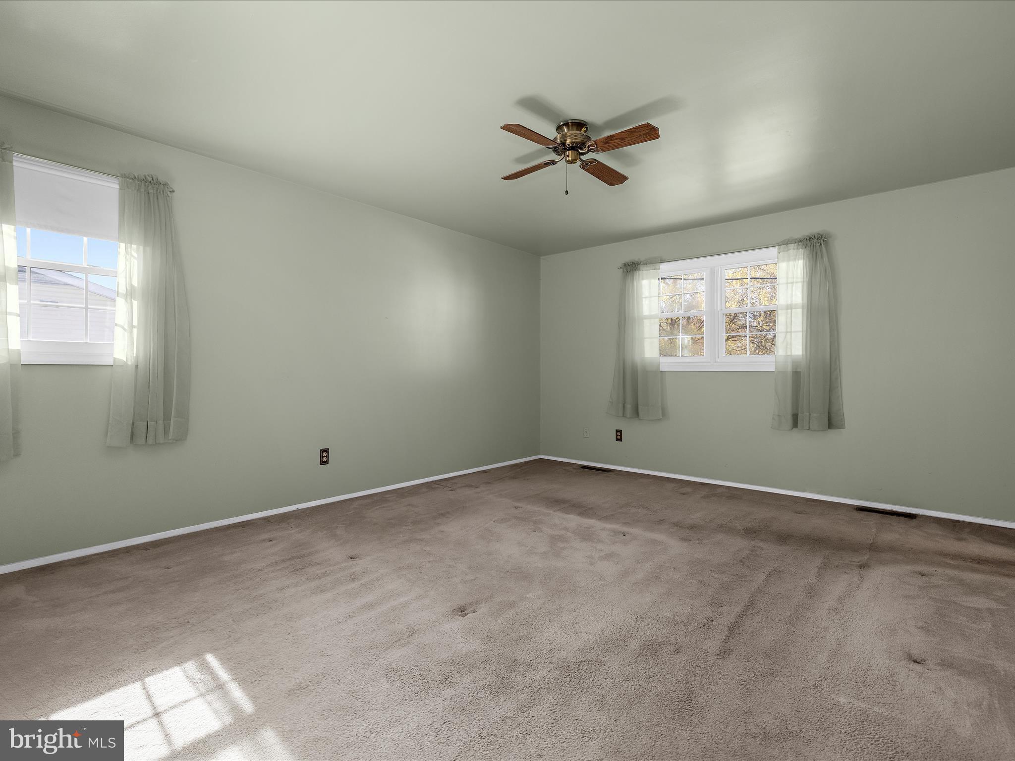 KENSINGTON - Residential