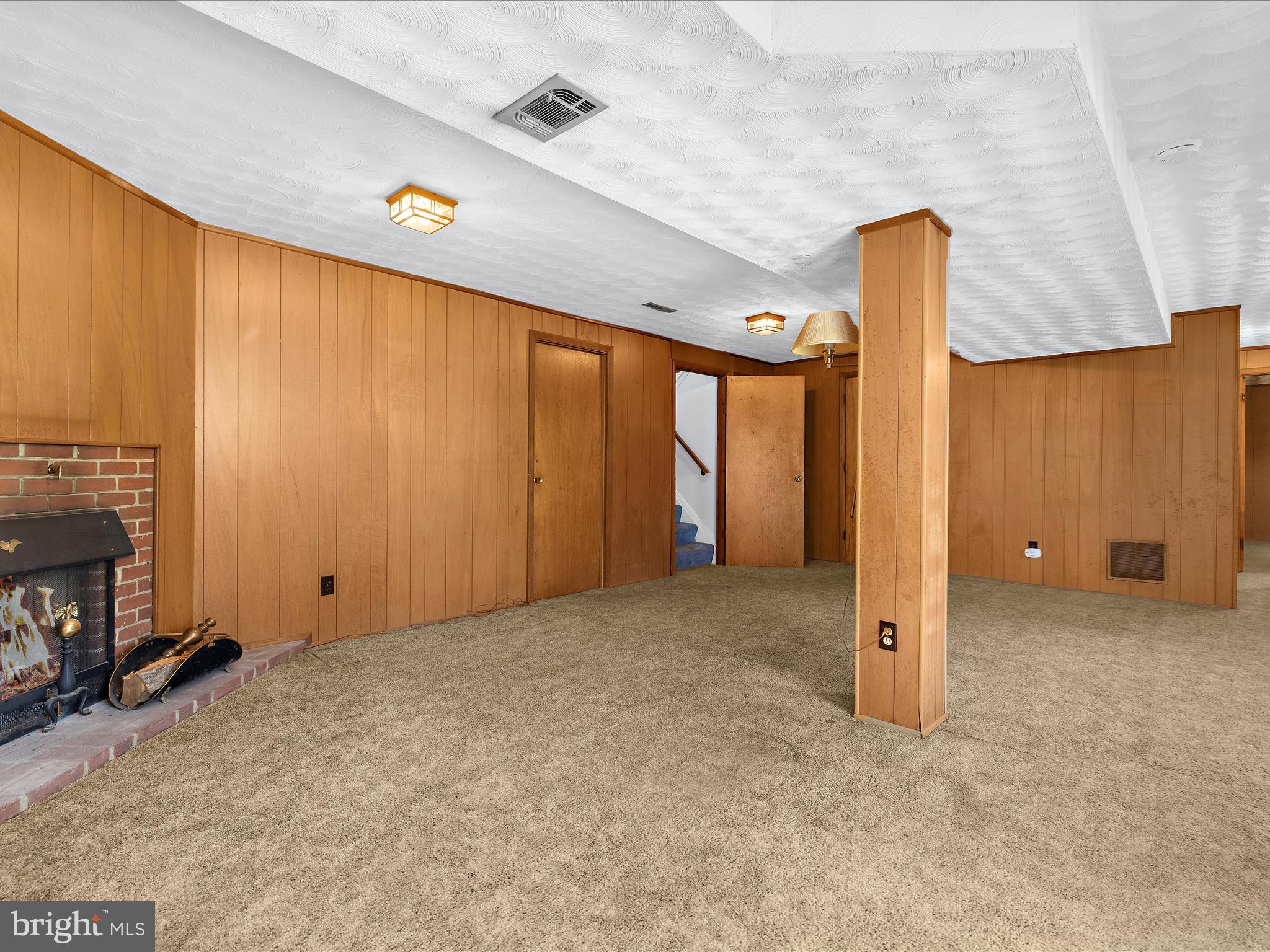 KENSINGTON - Residential