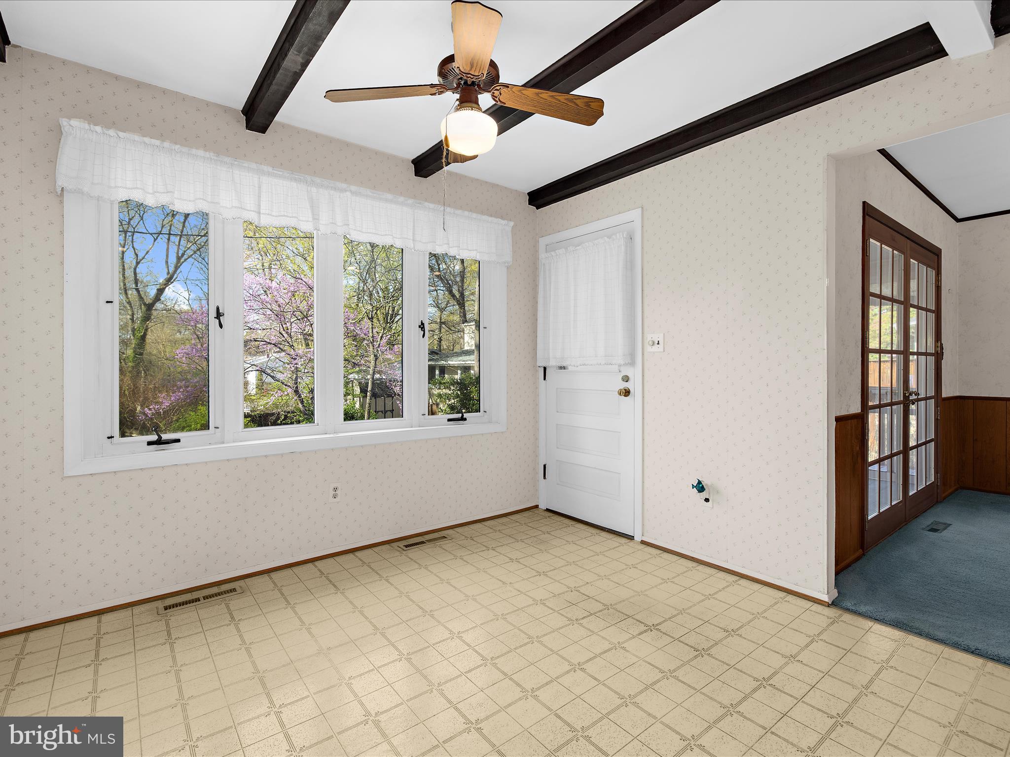 KENSINGTON - Residential